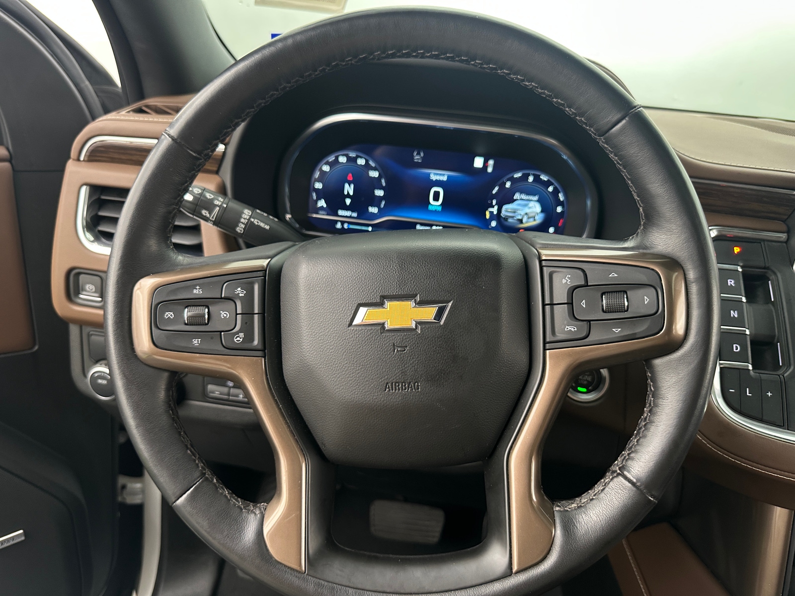 Thumbnail: 2022 Chevrolet Tahoe - 4
