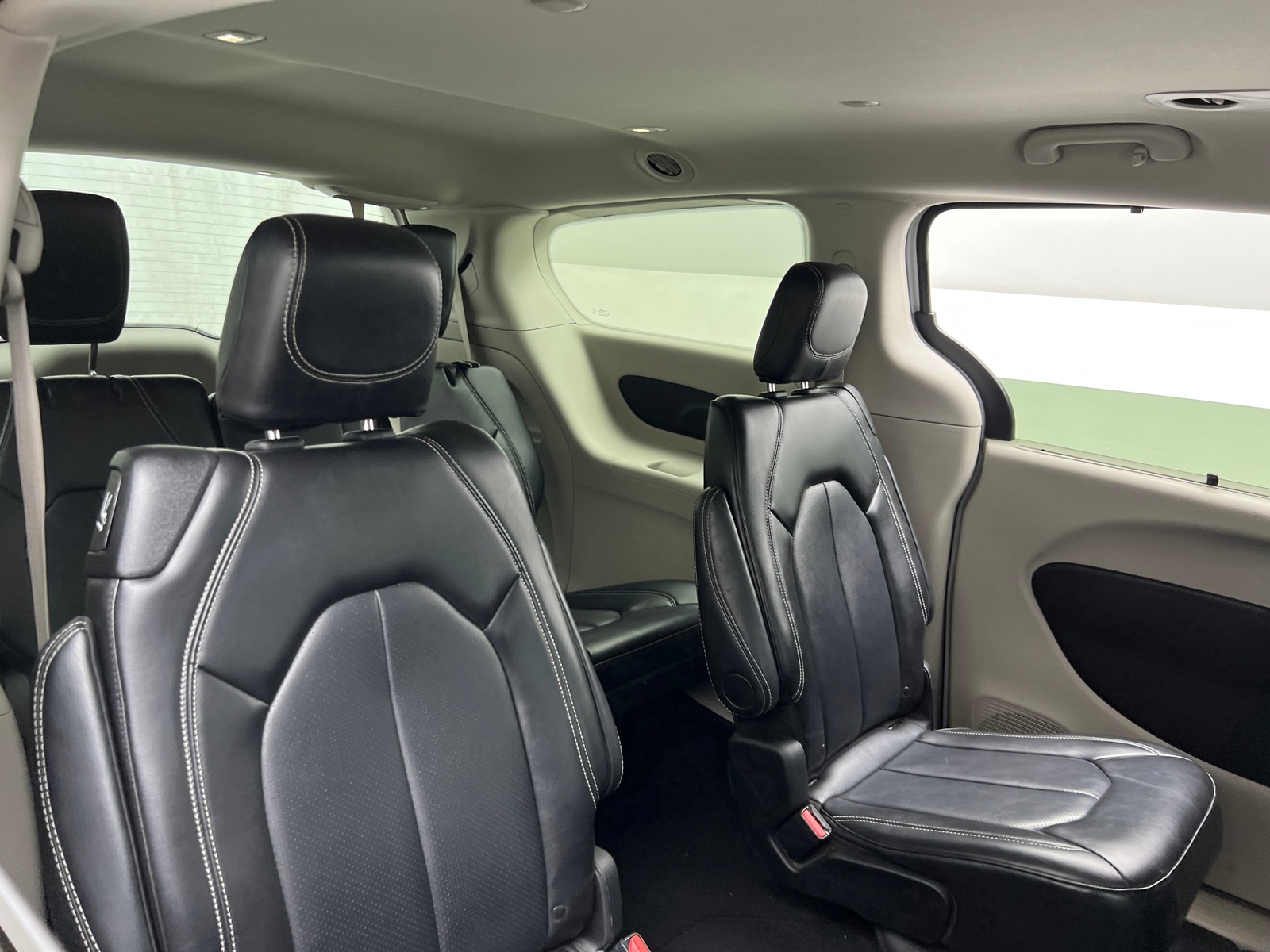Thumbnail: 2024 Chrysler Pacifica - 6