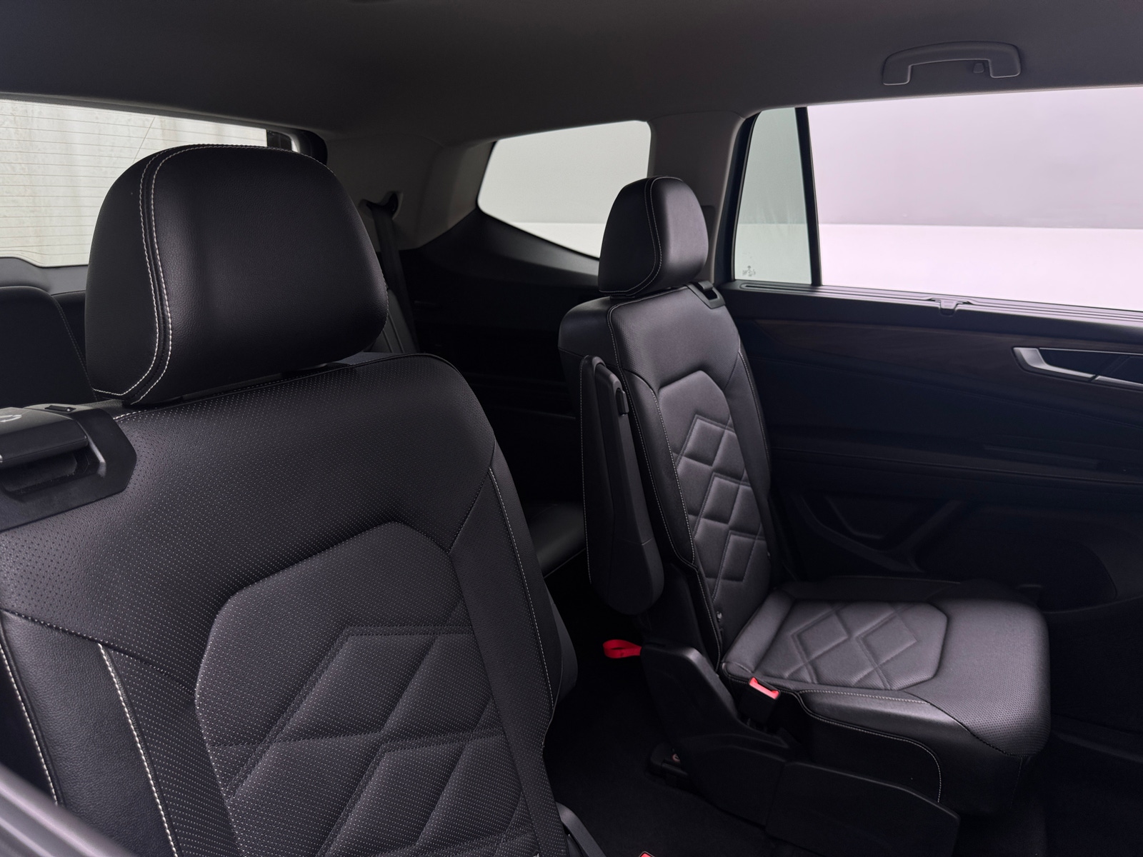 Thumbnail: 2024 Volkswagen Atlas - 5
