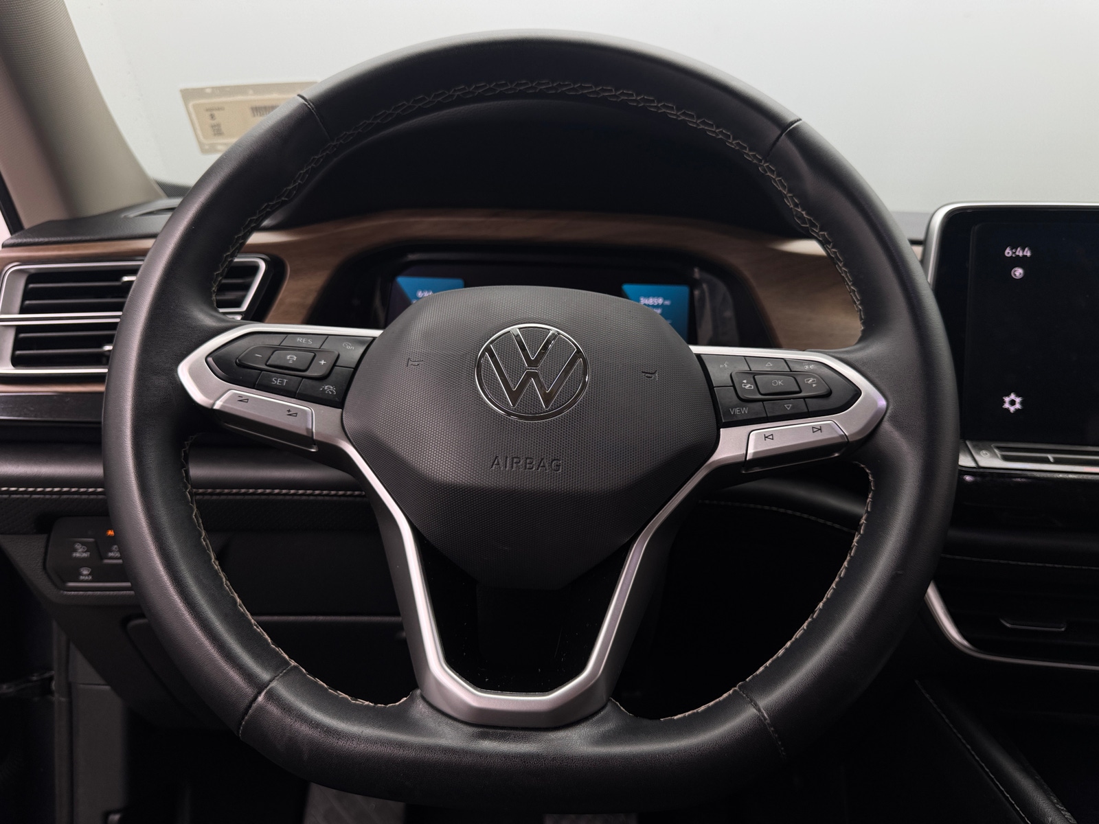 Thumbnail: 2024 Volkswagen Atlas - 4
