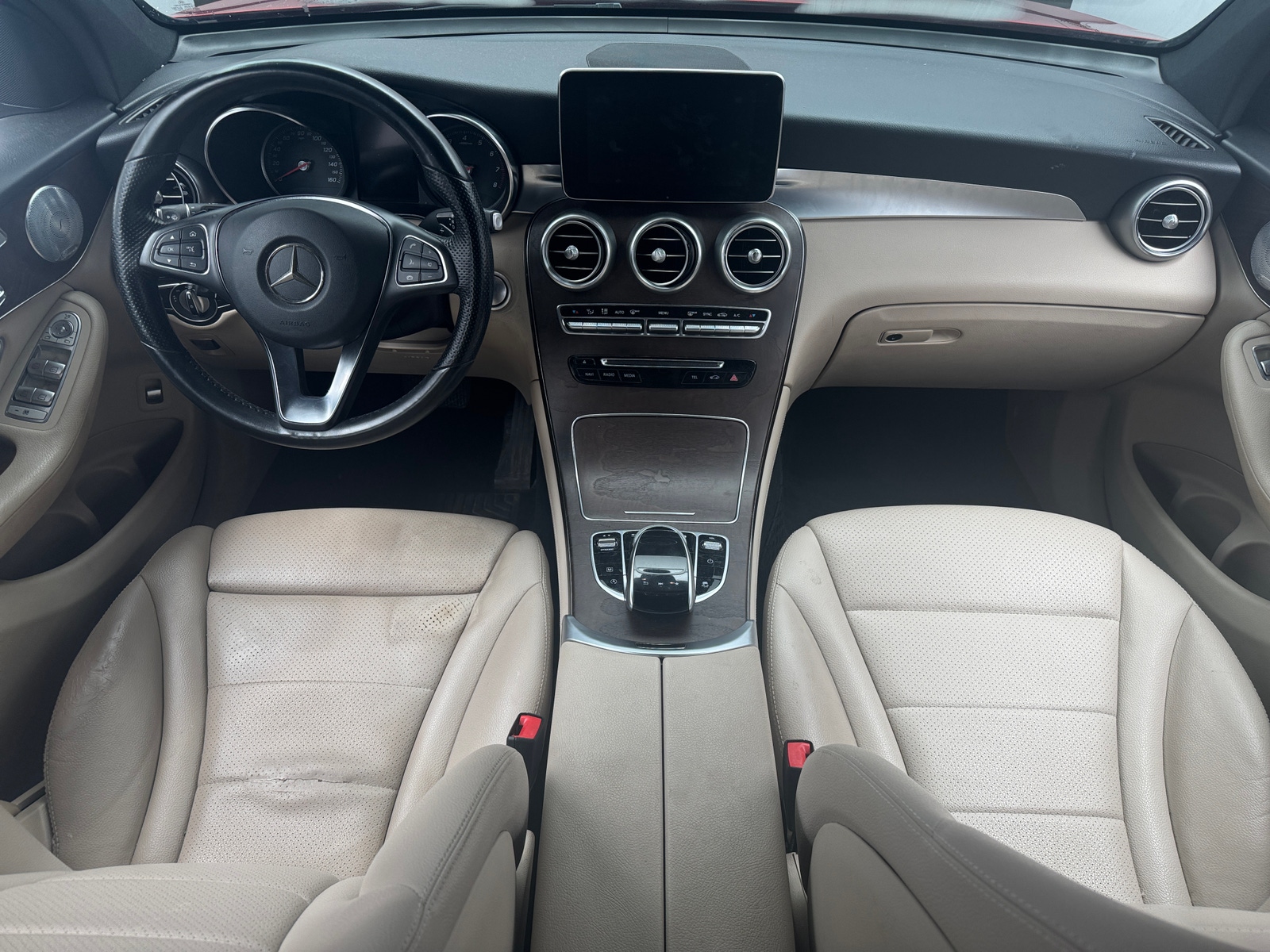 Thumbnail: 2018 Mercedes-Benz GLC - 2