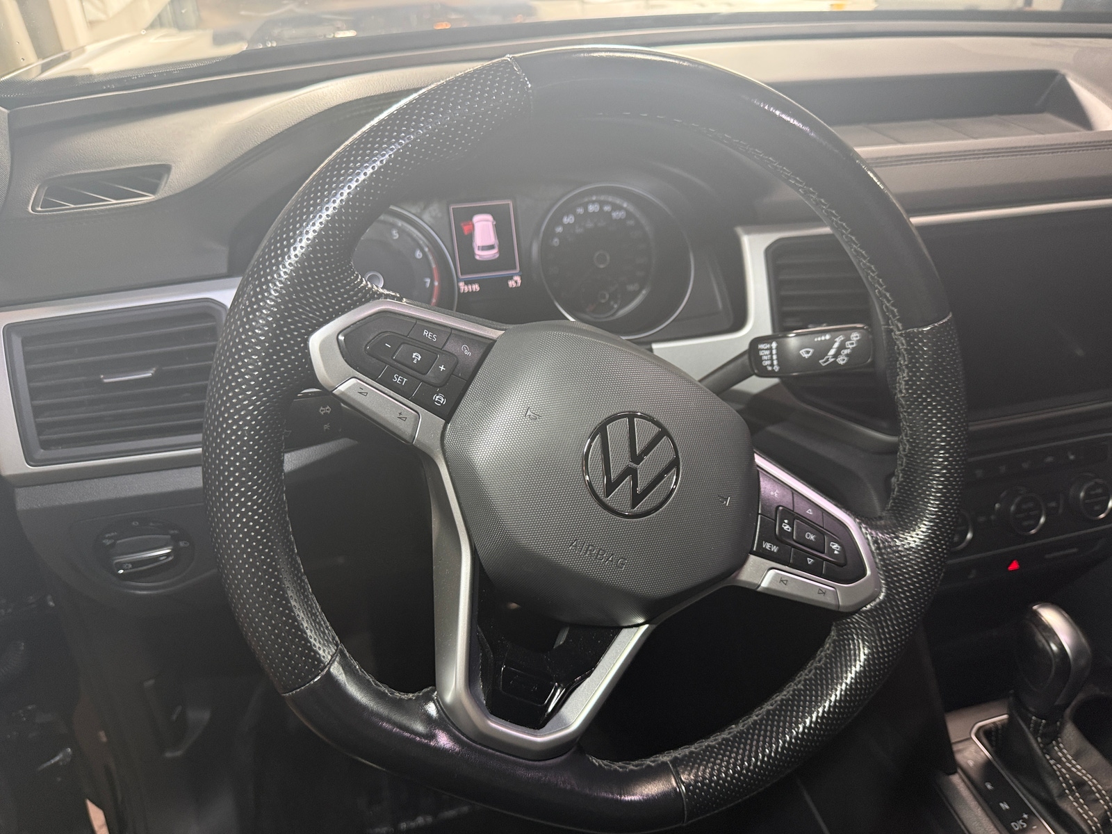 Thumbnail: 2021 Volkswagen Atlas - 4