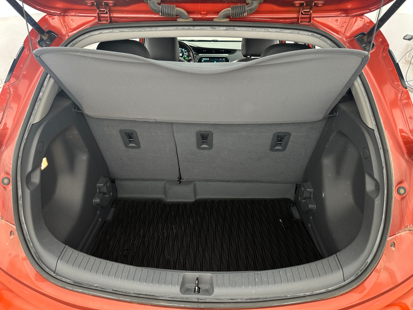 Thumbnail: 2020 Chevrolet Bolt EV - 6