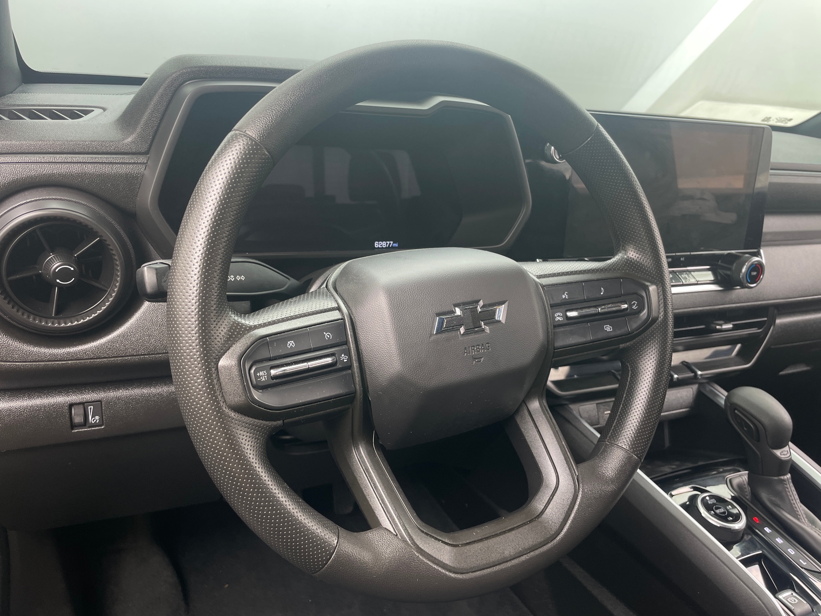 Thumbnail: 2023 Chevrolet Colorado - 5