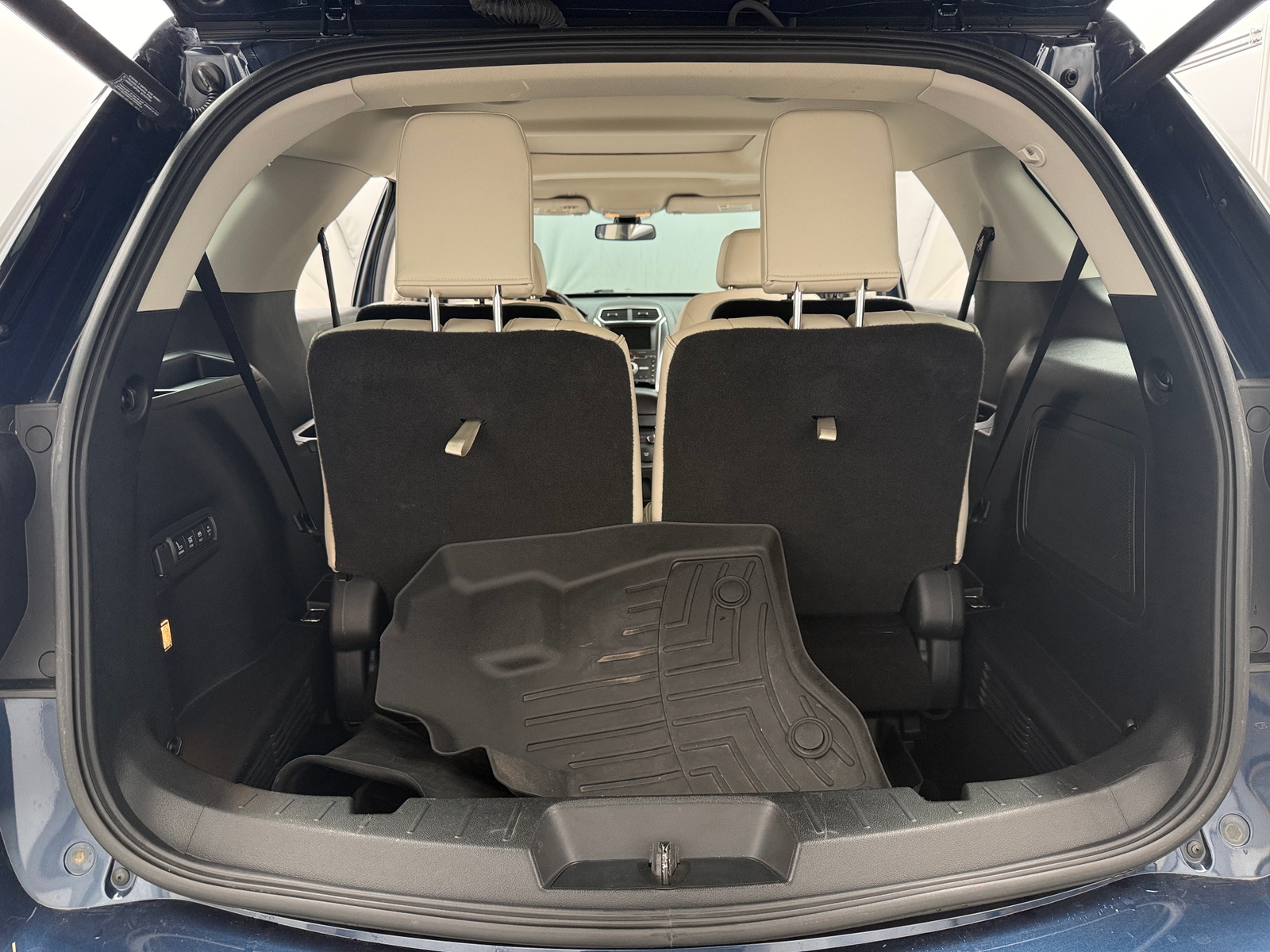 Thumbnail: 2017 Ford Explorer - 6