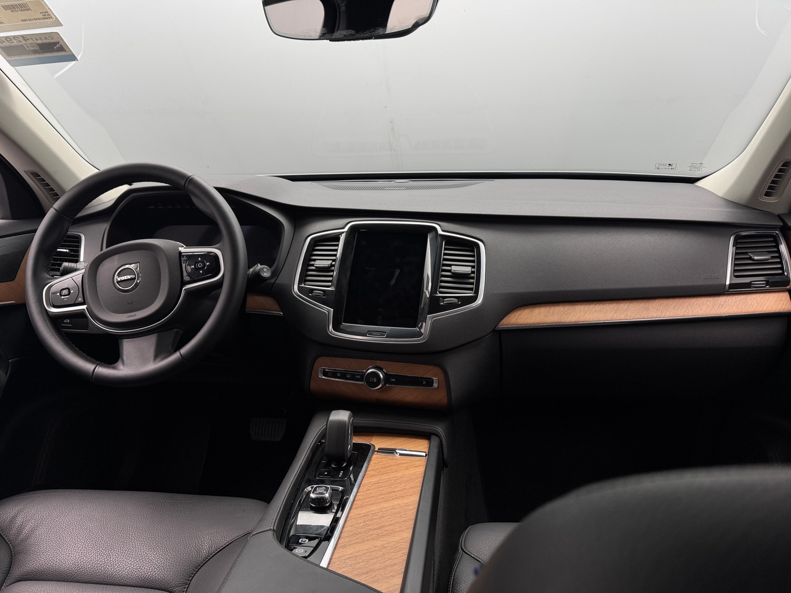 Thumbnail: 2025 Volvo XC90 - 2