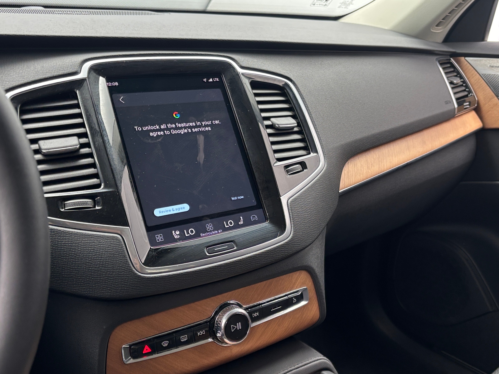 Thumbnail: 2025 Volvo XC90 - 3