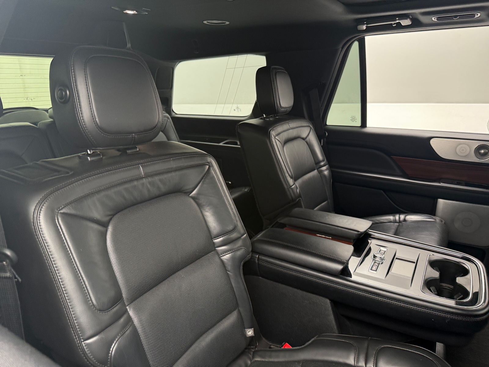 Thumbnail: 2019 Lincoln Navigator - 5