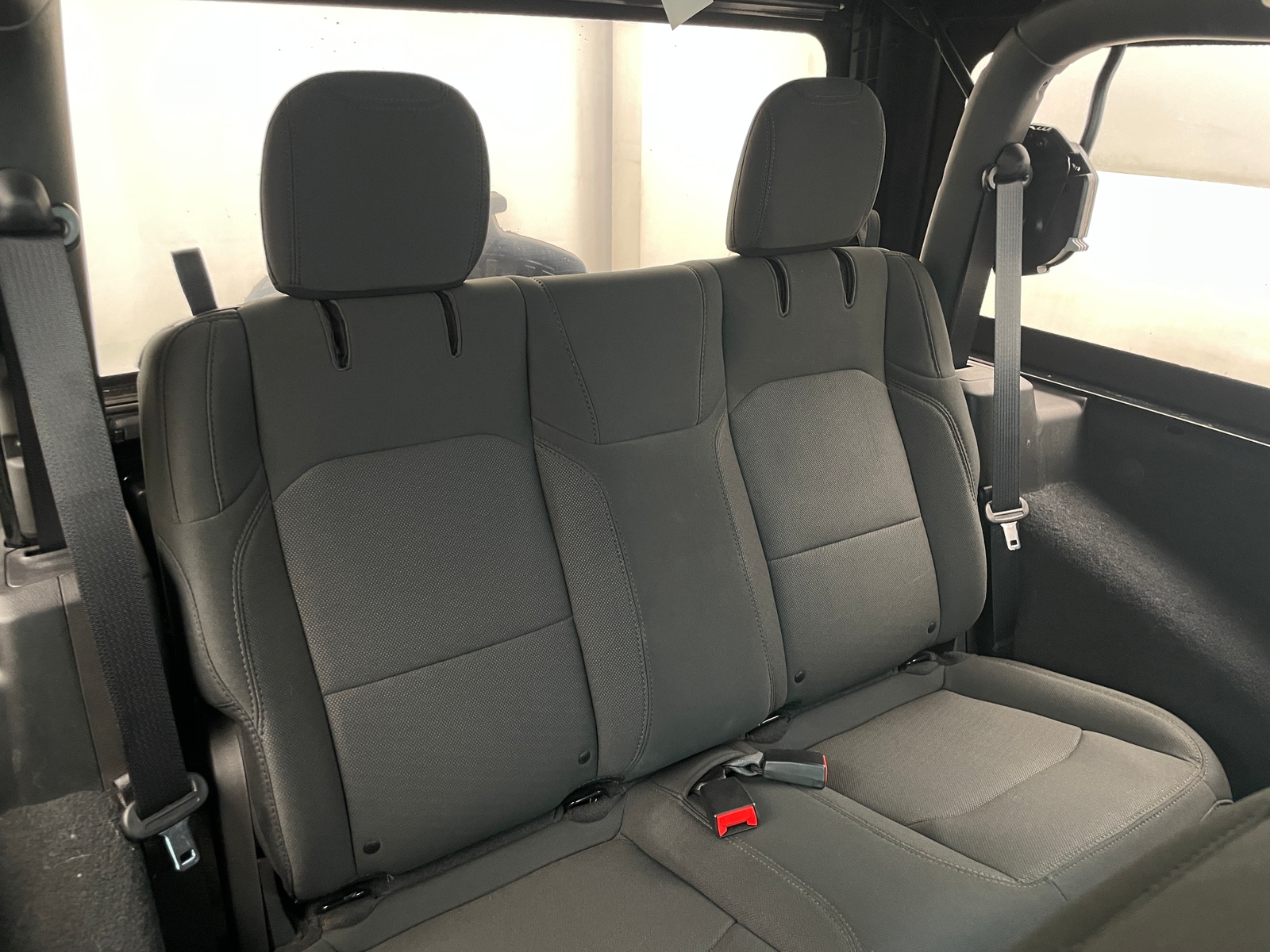 Thumbnail: 2022 Jeep Wrangler - 6