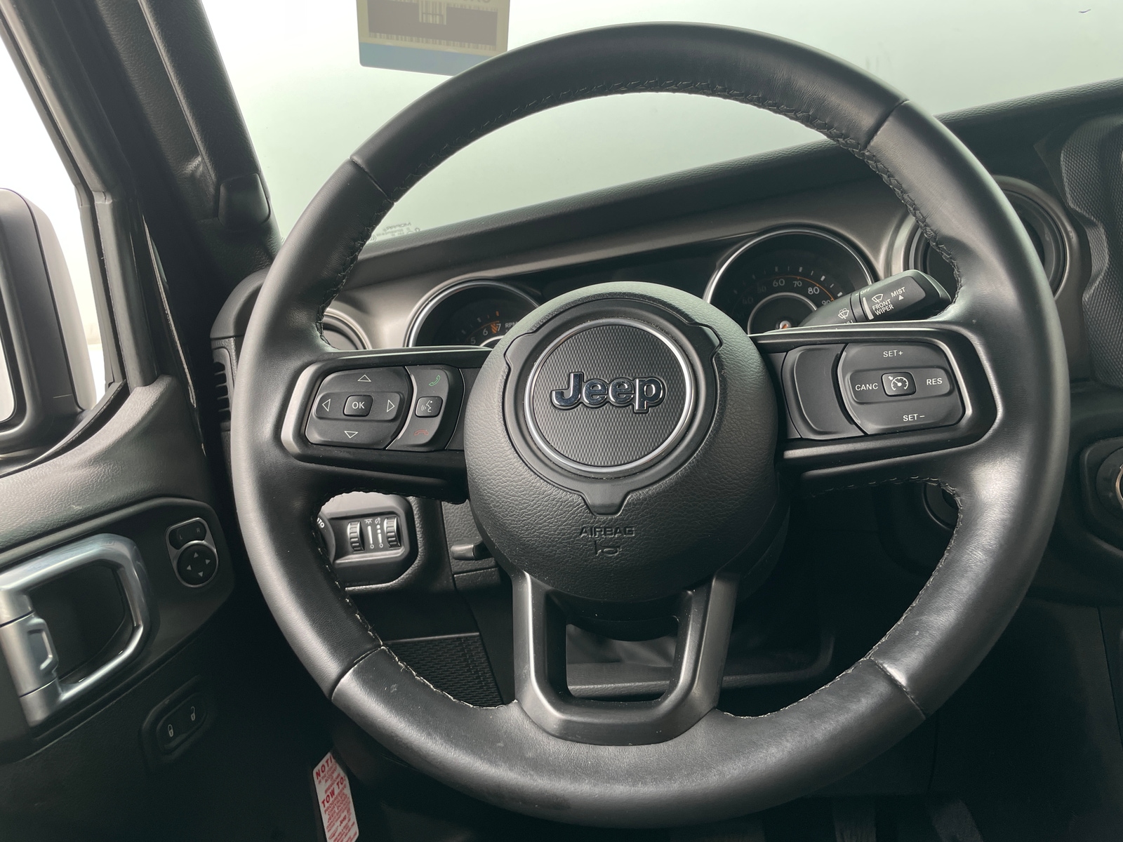Thumbnail: 2022 Jeep Wrangler - 5