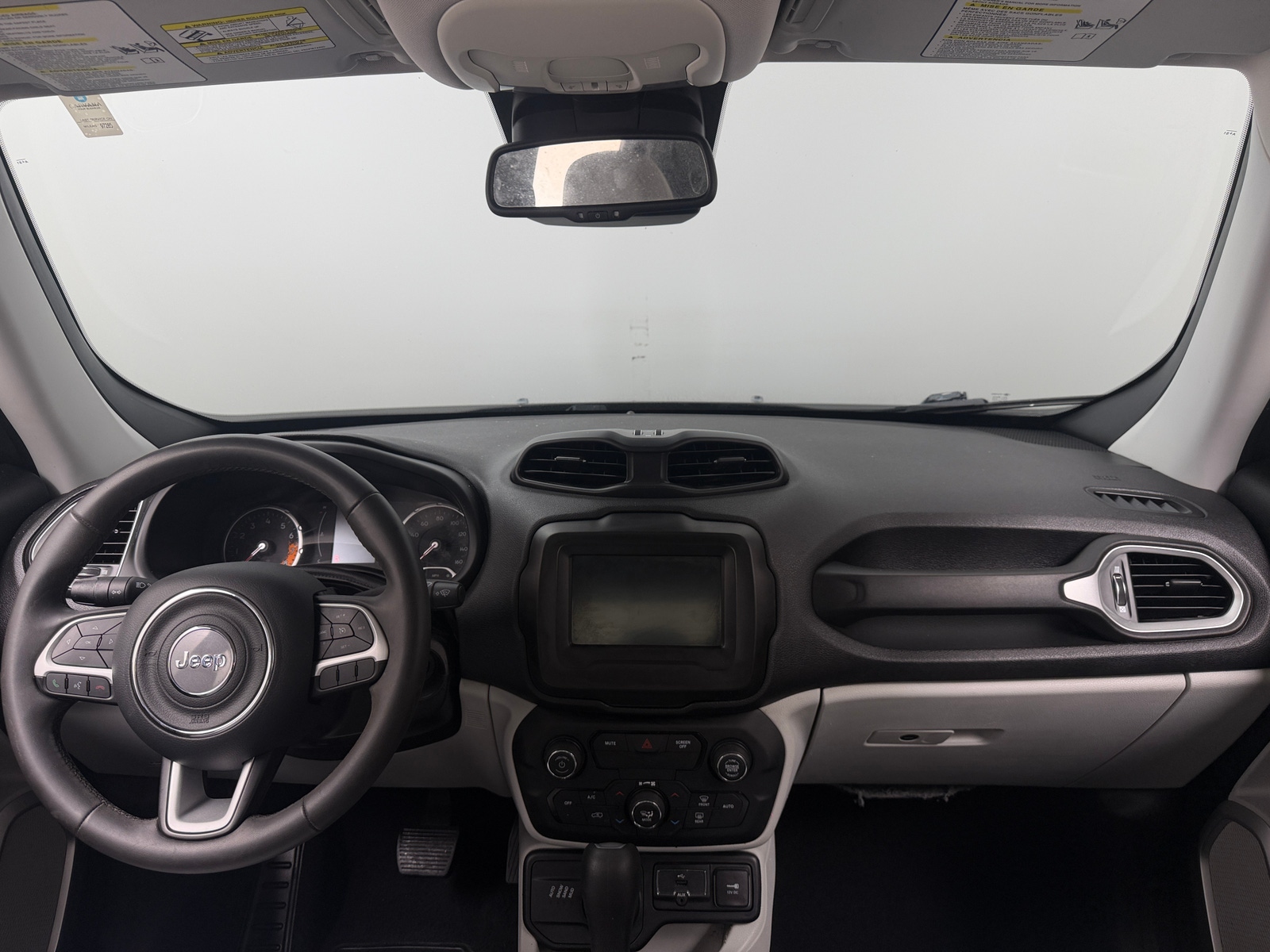 Thumbnail: 2018 Jeep Renegade - 3
