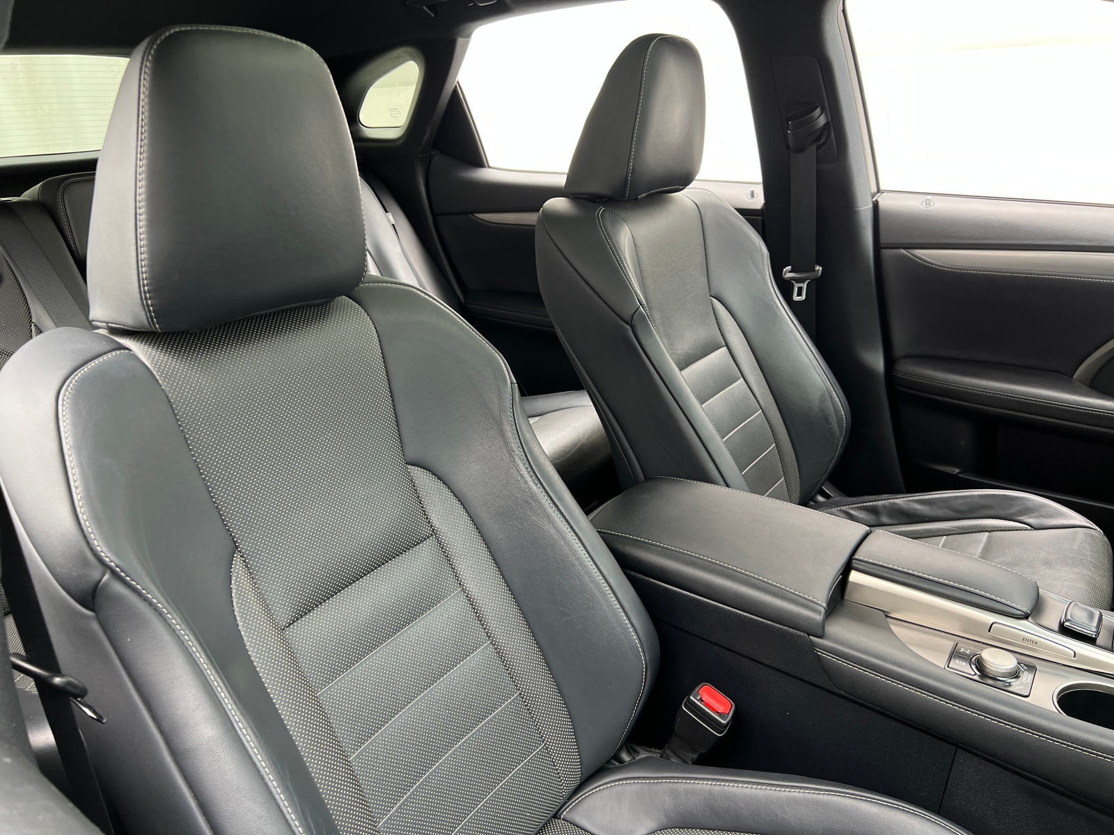 Thumbnail: 2016 Lexus RX - 2