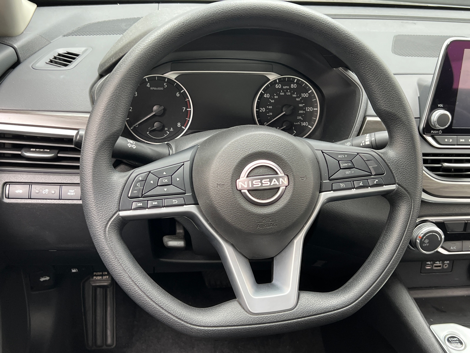 Thumbnail: 2025 Nissan Altima - 5