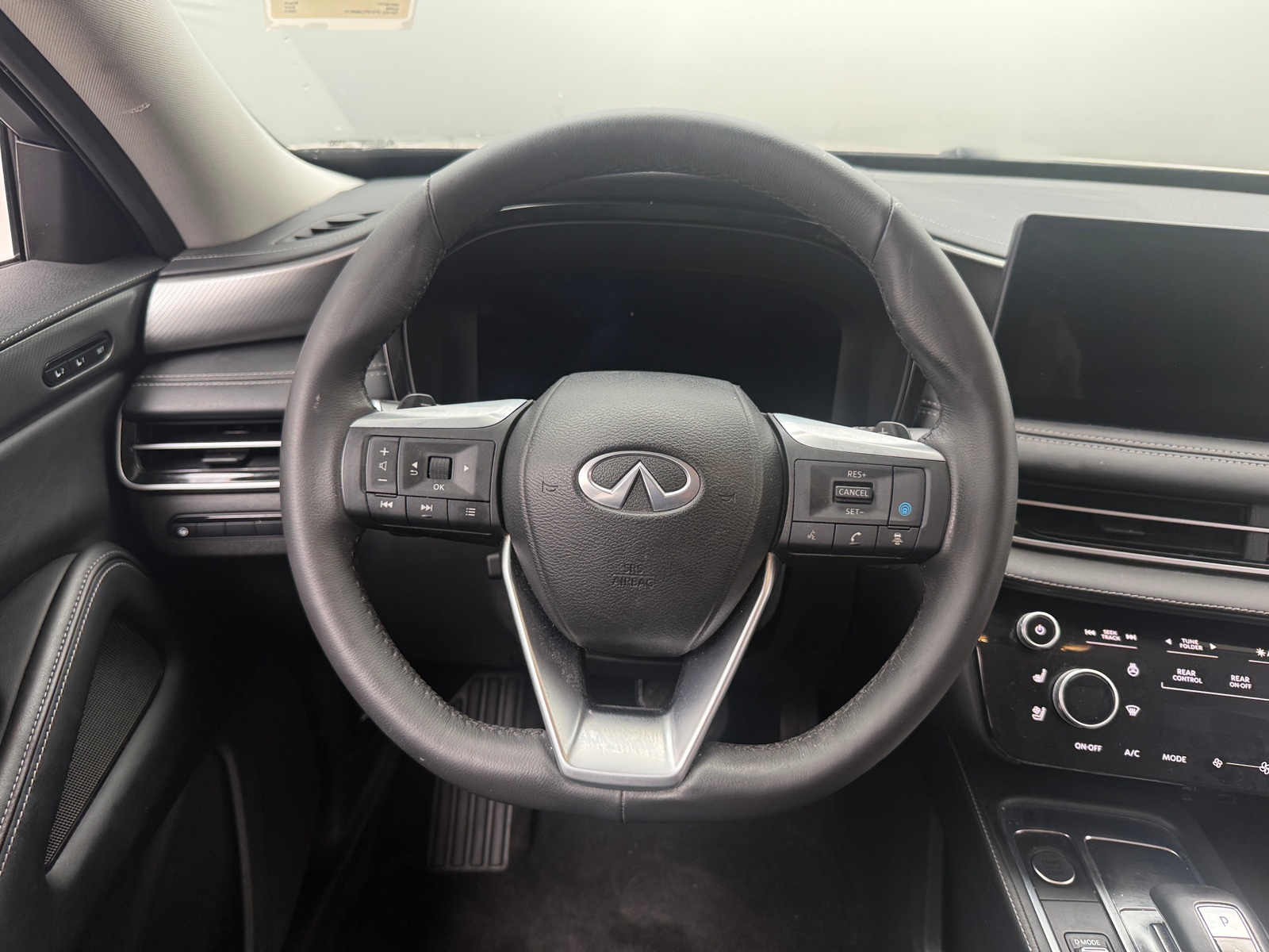 Thumbnail: 2023 INFINITI QX60 - 4