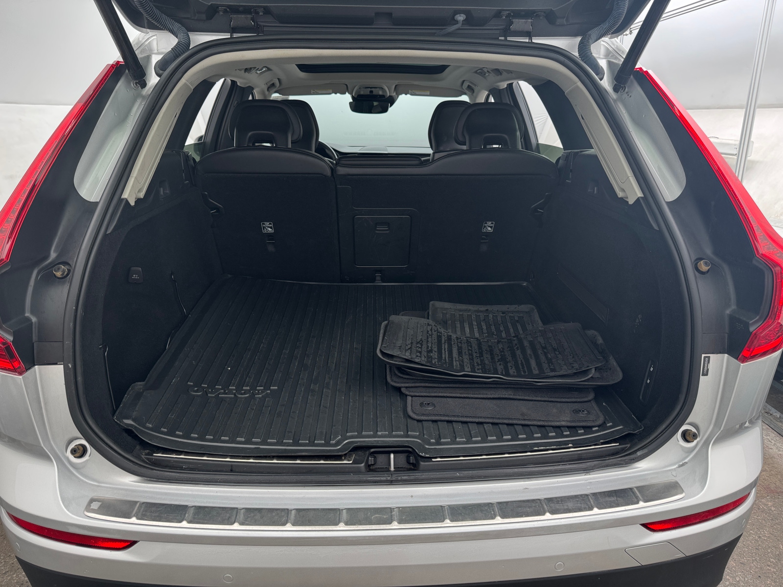 Thumbnail: 2019 Volvo XC60 - 6