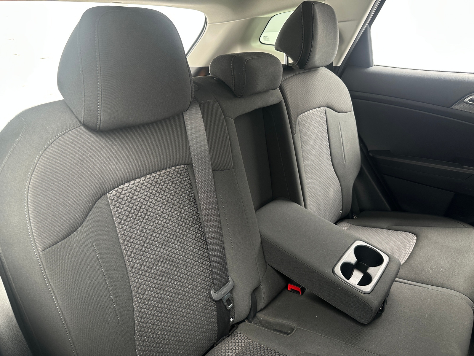 Thumbnail: 2024 Kia Sportage - 6