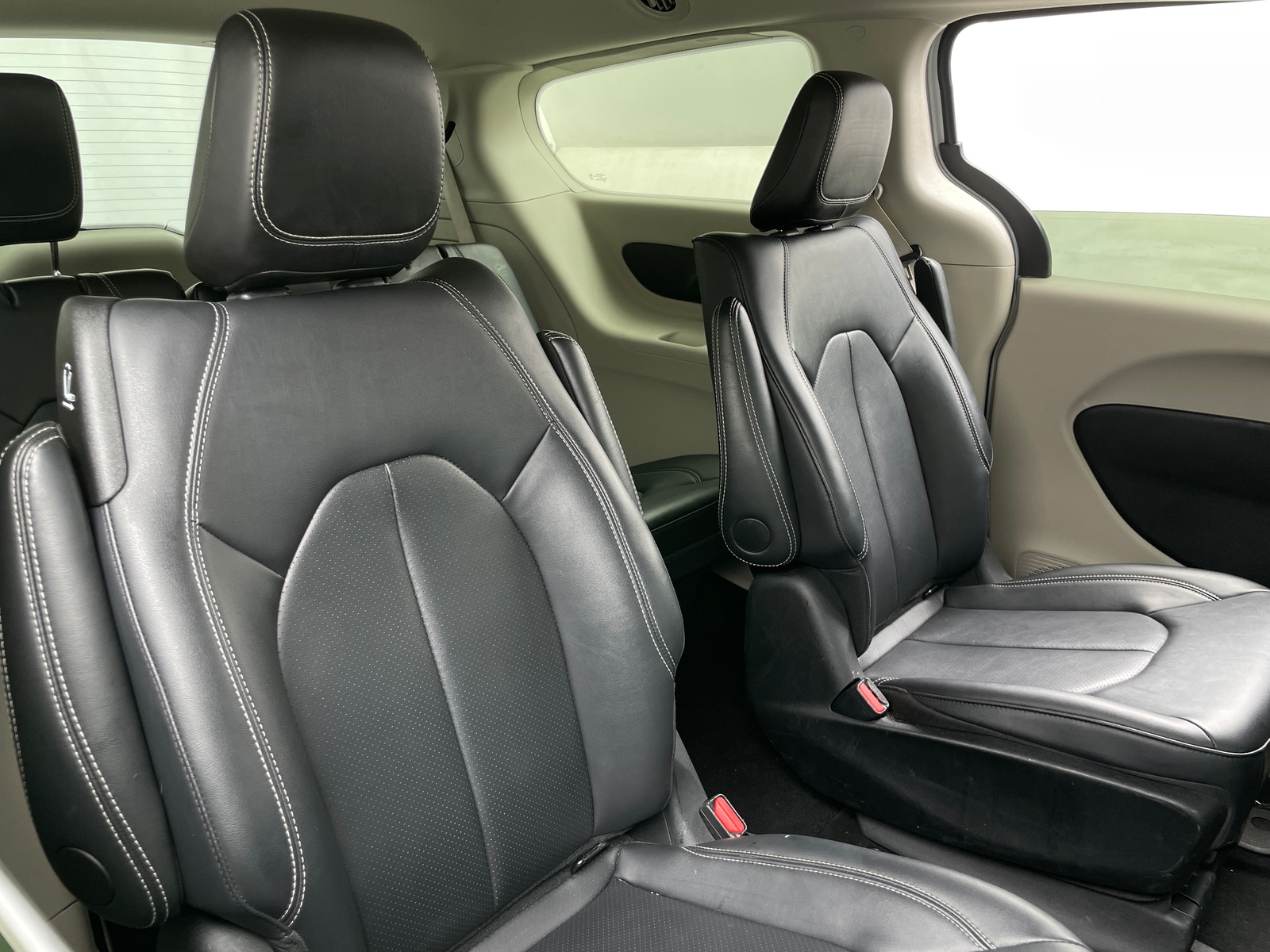 Thumbnail: 2024 Chrysler Pacifica - 5