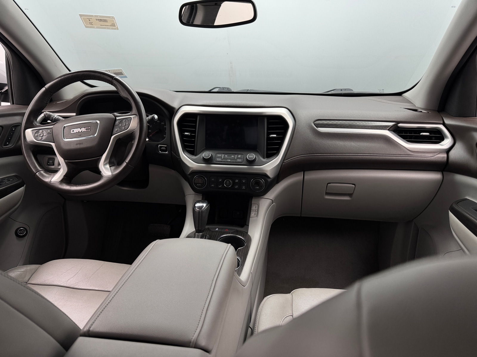 Thumbnail: 2017 GMC Acadia - 2