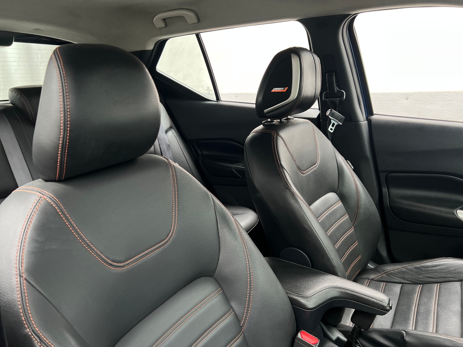 Thumbnail: 2020 Nissan Kicks - 2