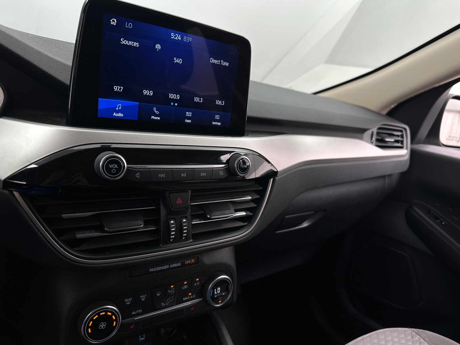 Thumbnail: 2020 Ford Escape - 4