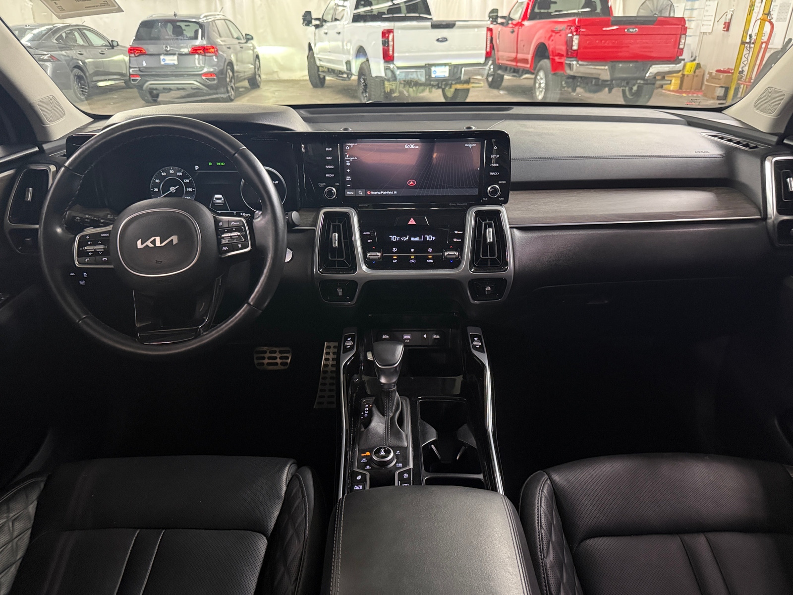 Thumbnail: 2023 Kia Sorento - 2