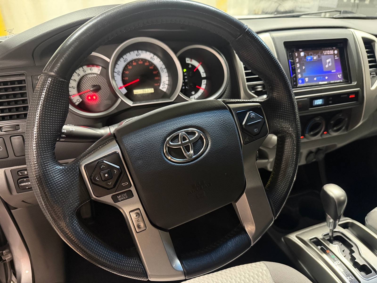 Thumbnail: 2014 Toyota Tacoma - 5
