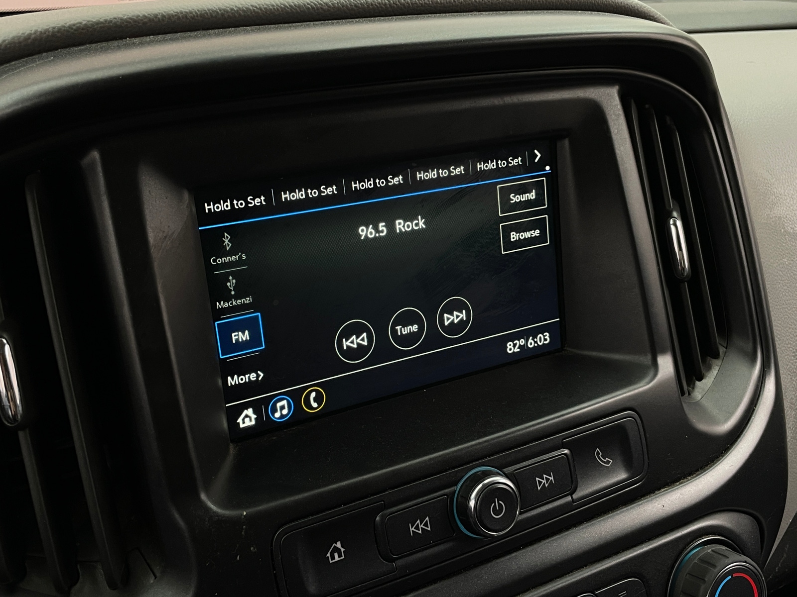 Thumbnail: 2019 Chevrolet Colorado - 4