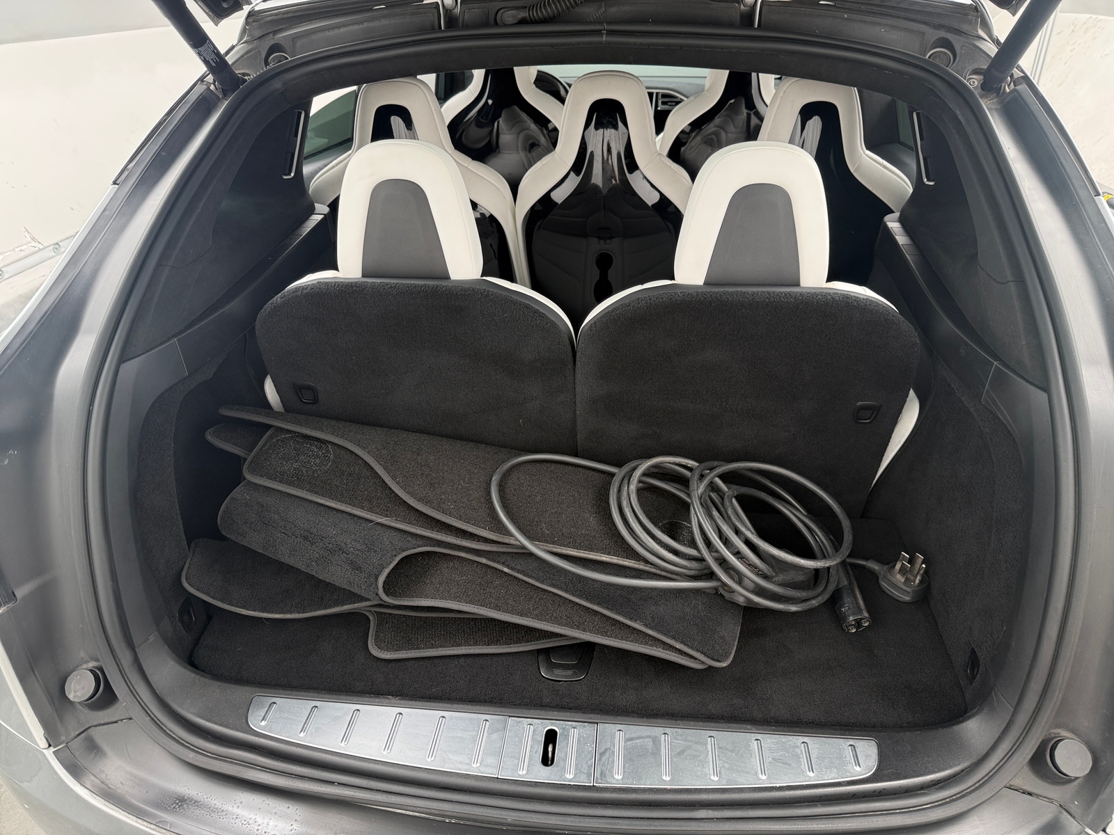 Thumbnail: 2016 Tesla Model X - 6