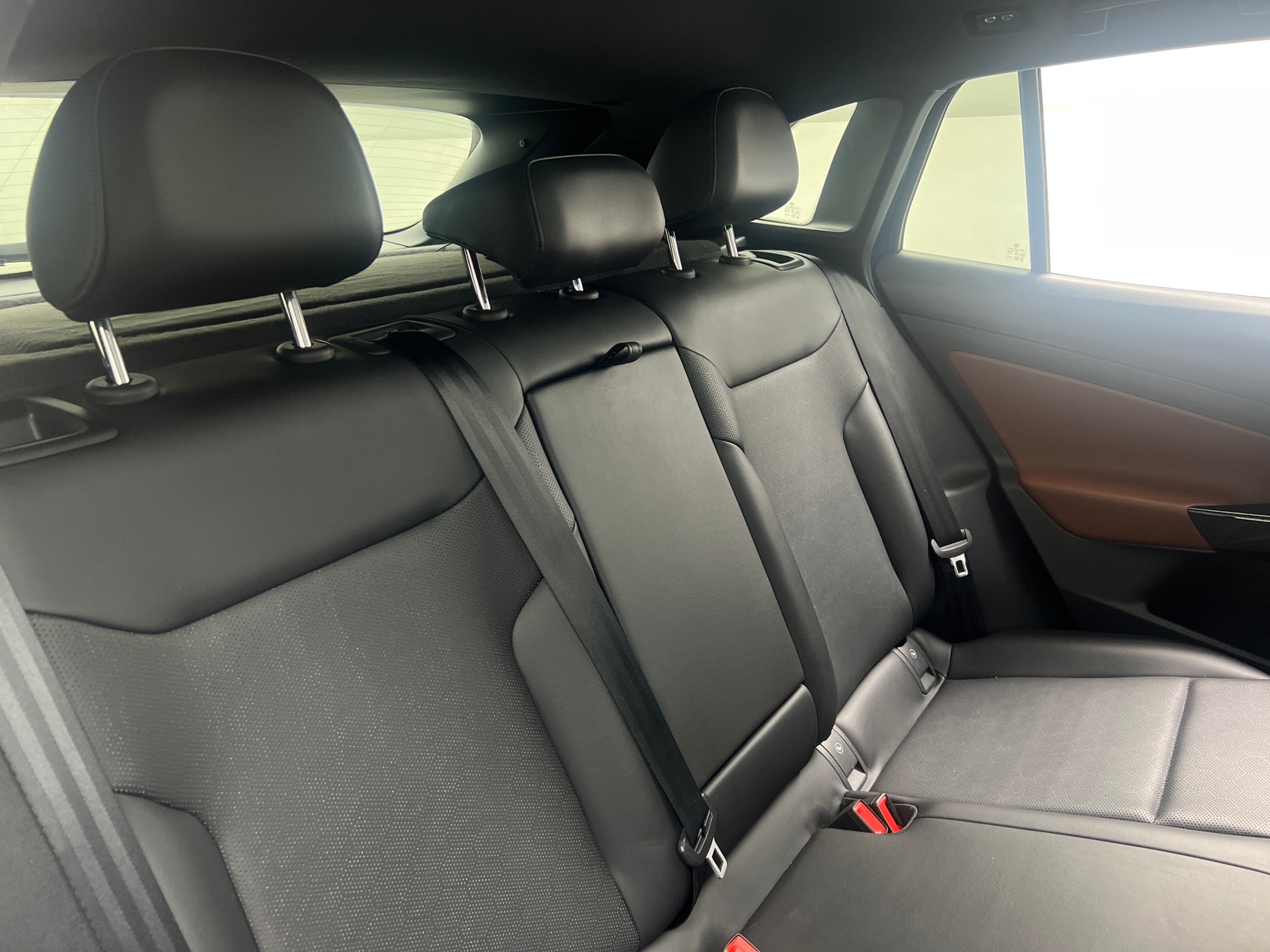 Thumbnail: 2021 Volkswagen ID.4 - 5