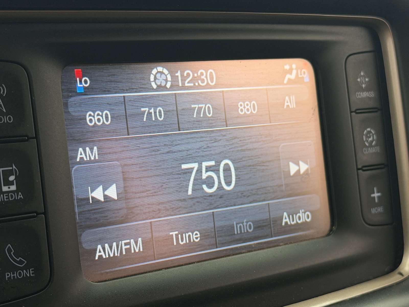 Thumbnail: 2014 Jeep Grand Cherokee - 4
