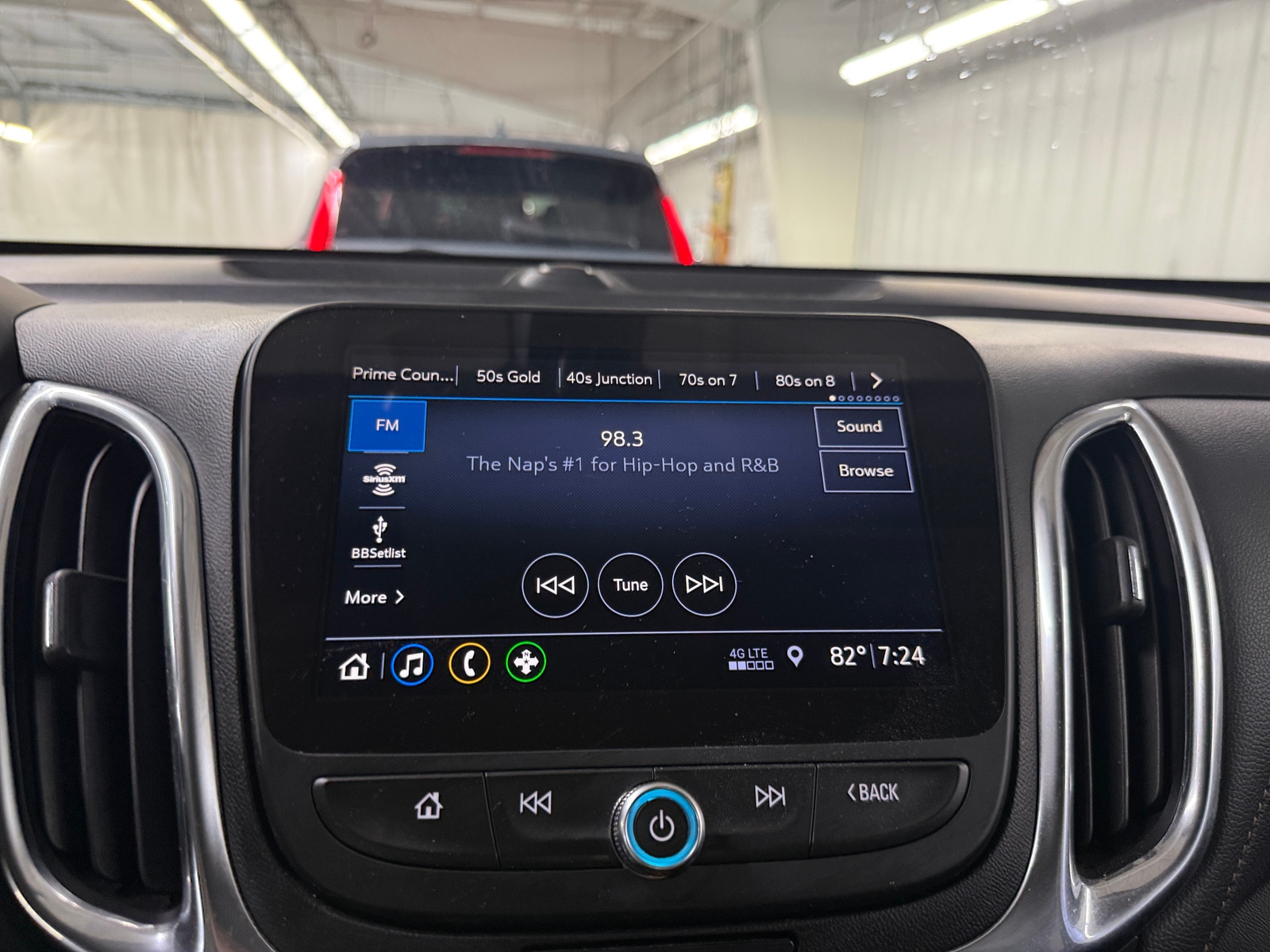 Thumbnail: 2019 Chevrolet Equinox - 3