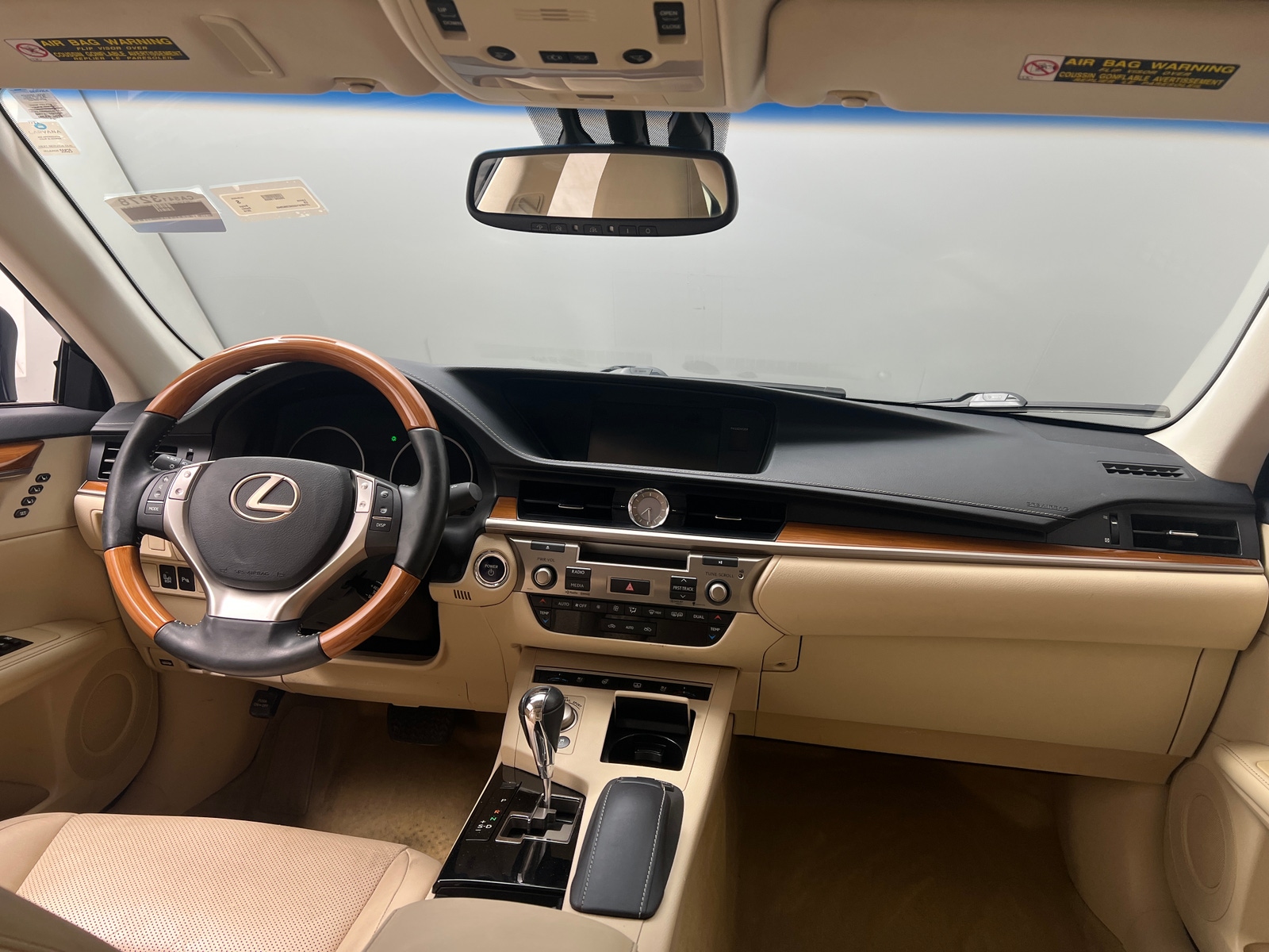 Thumbnail: 2014 Lexus ES - 2