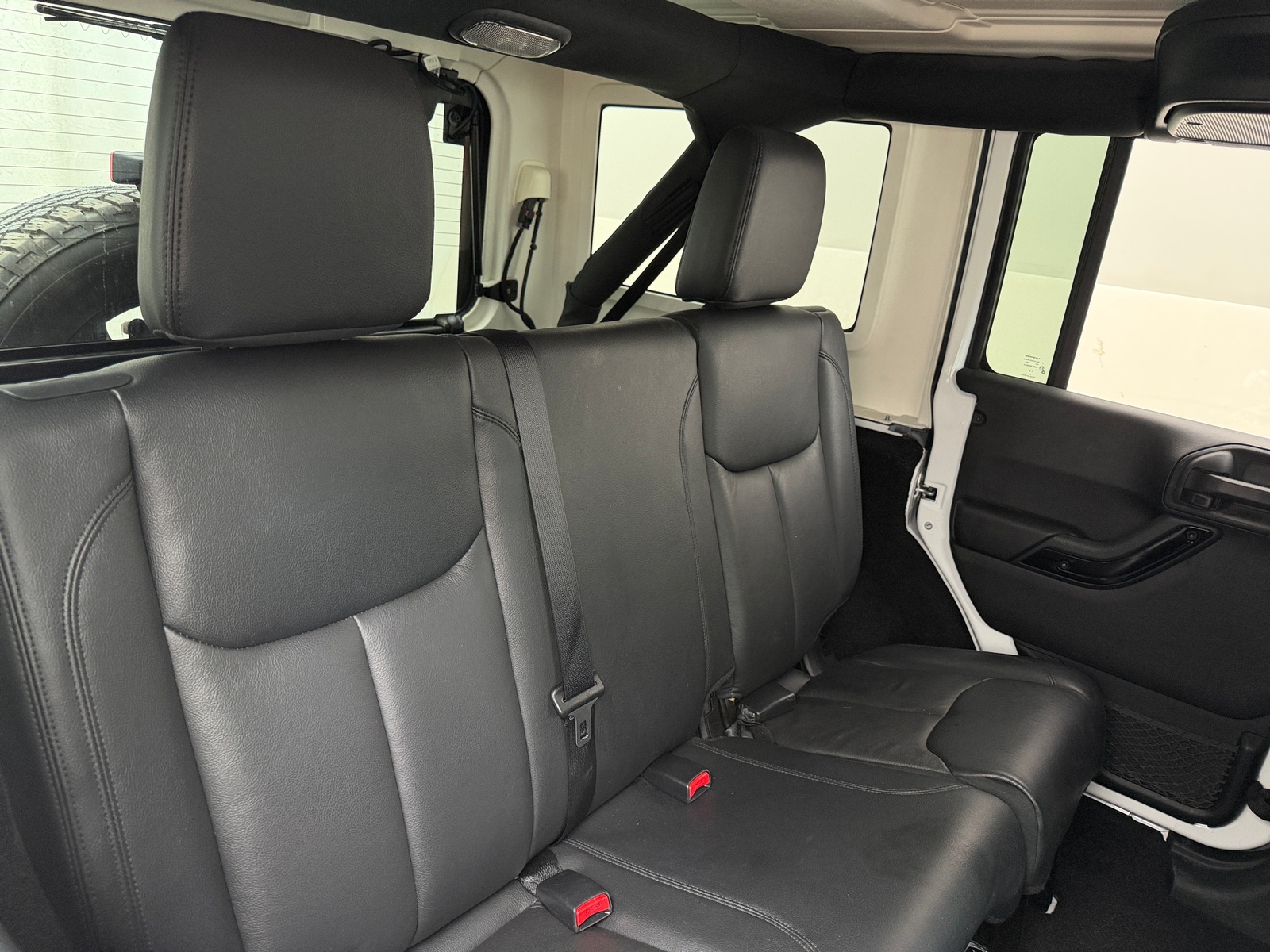 Thumbnail: 2015 Jeep Wrangler - 5