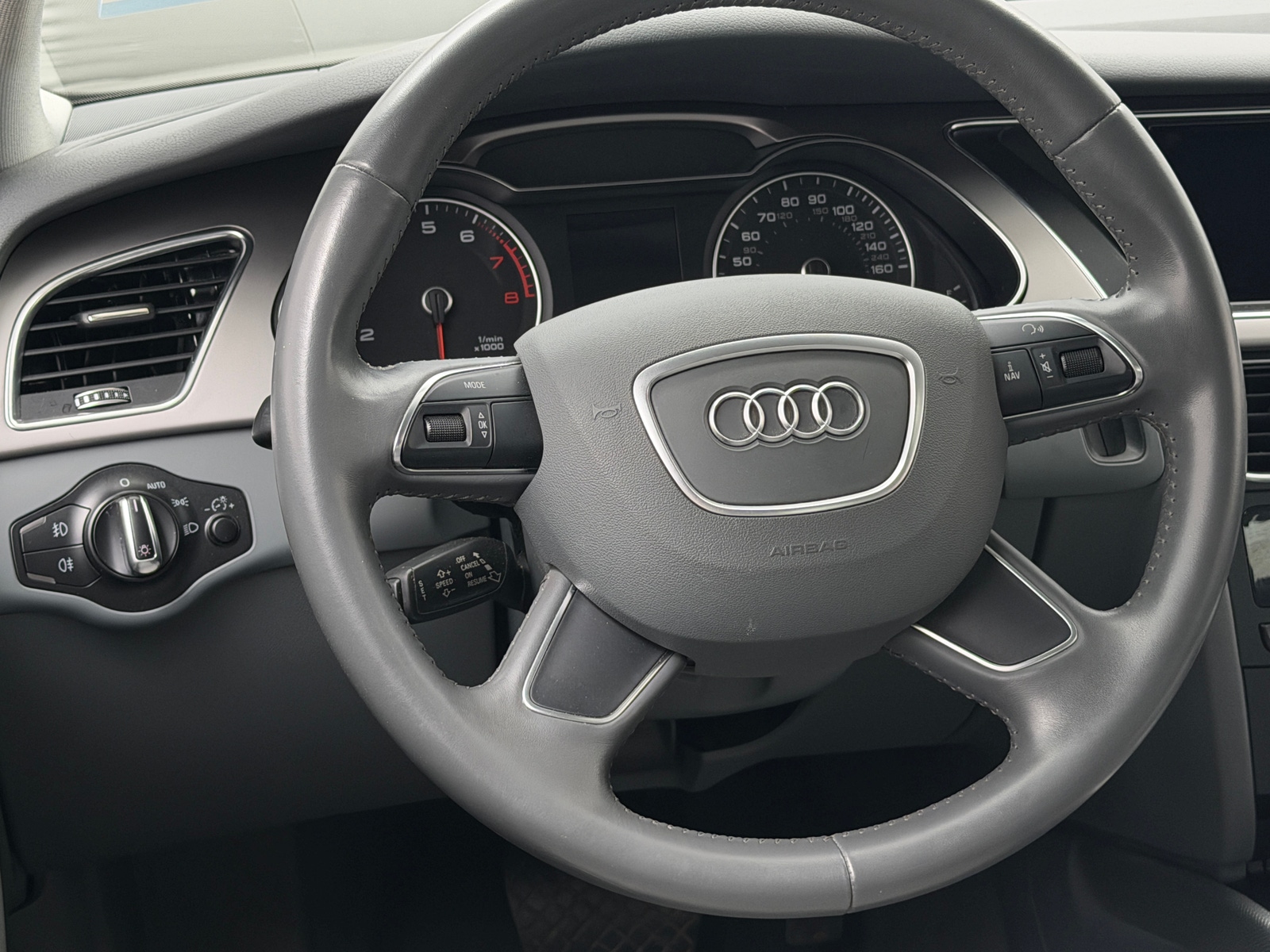 Thumbnail: 2014 Audi A4 - 4