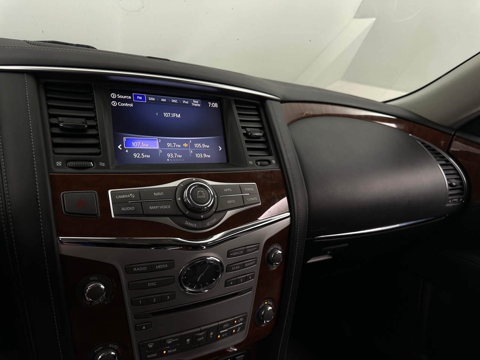 Thumbnail: 2019 INFINITI QX80 - 3