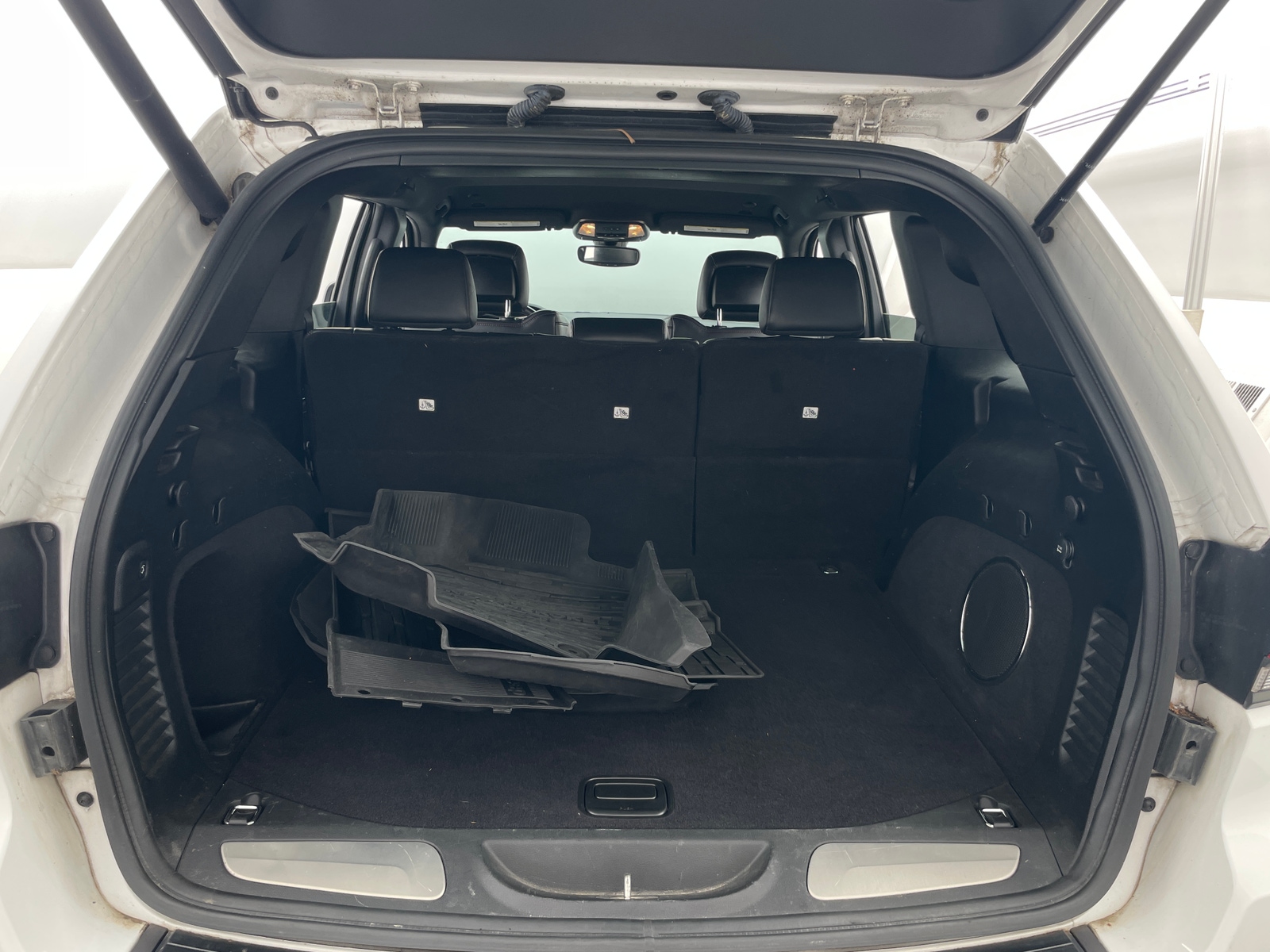 Thumbnail: 2019 Jeep Grand Cherokee - 6