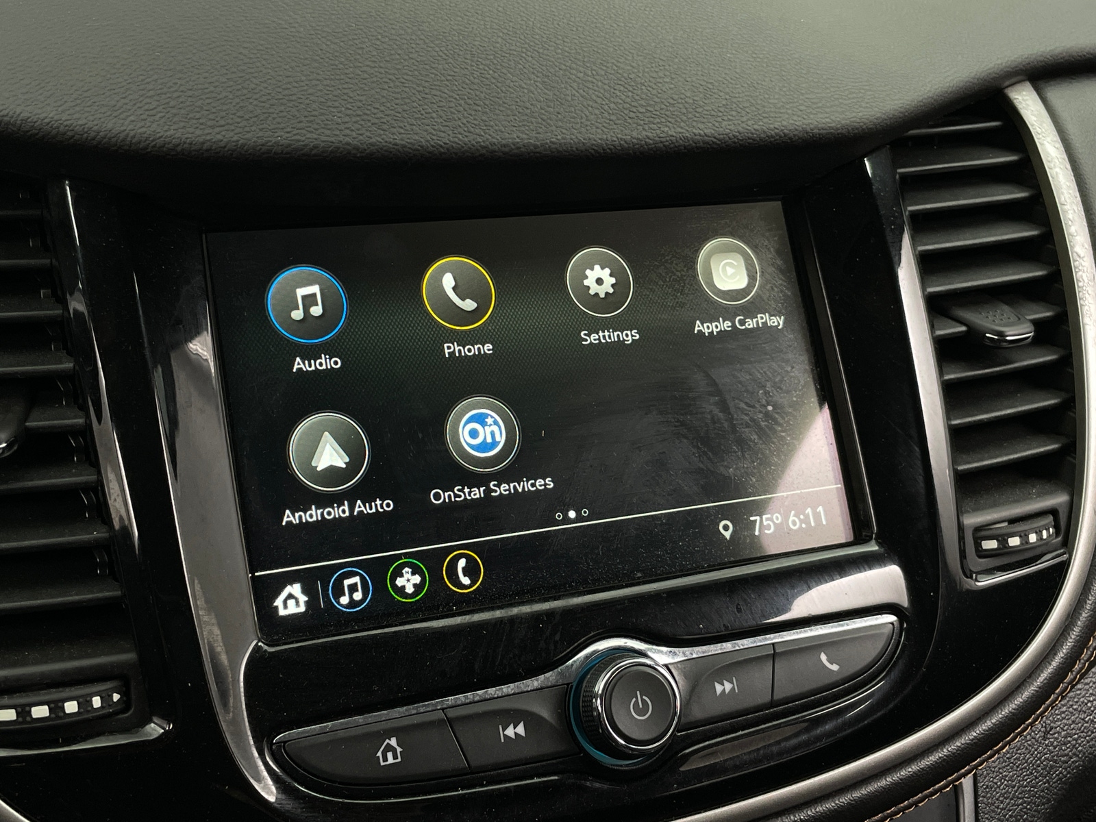 Thumbnail: 2019 Chevrolet Trax - 4