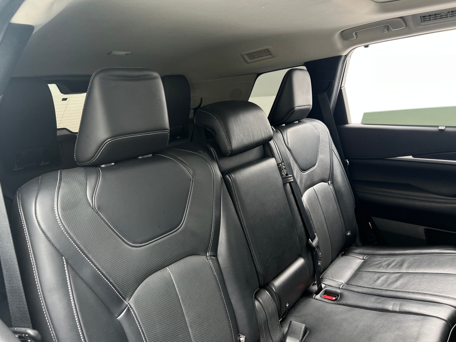Thumbnail: 2022 INFINITI QX60 - 5