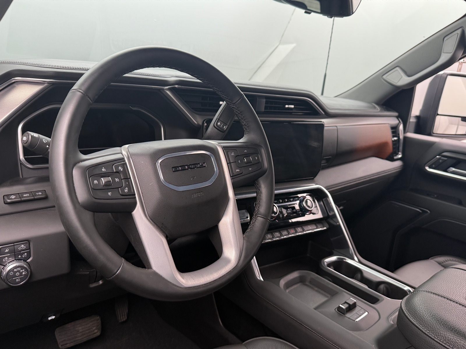 Thumbnail: 2025 GMC Sierra 2500 - 4