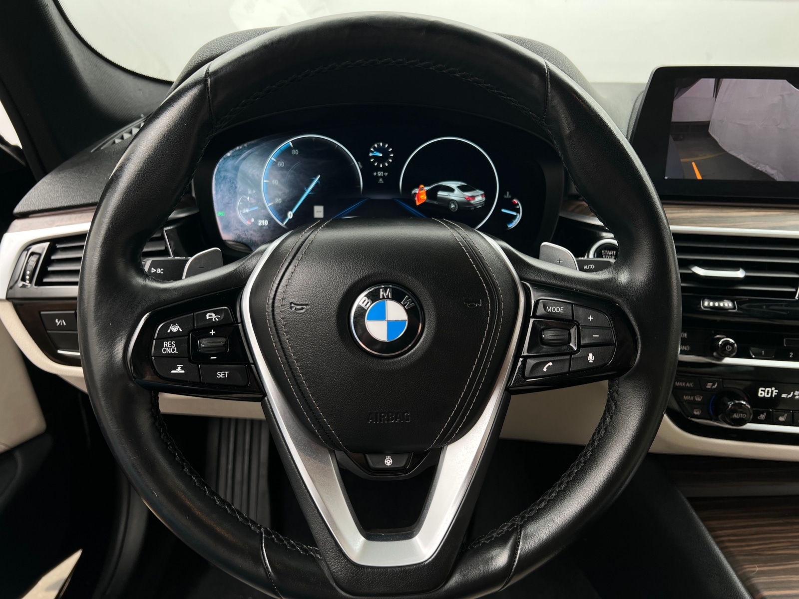 Thumbnail: 2019 BMW 5 Series - 5