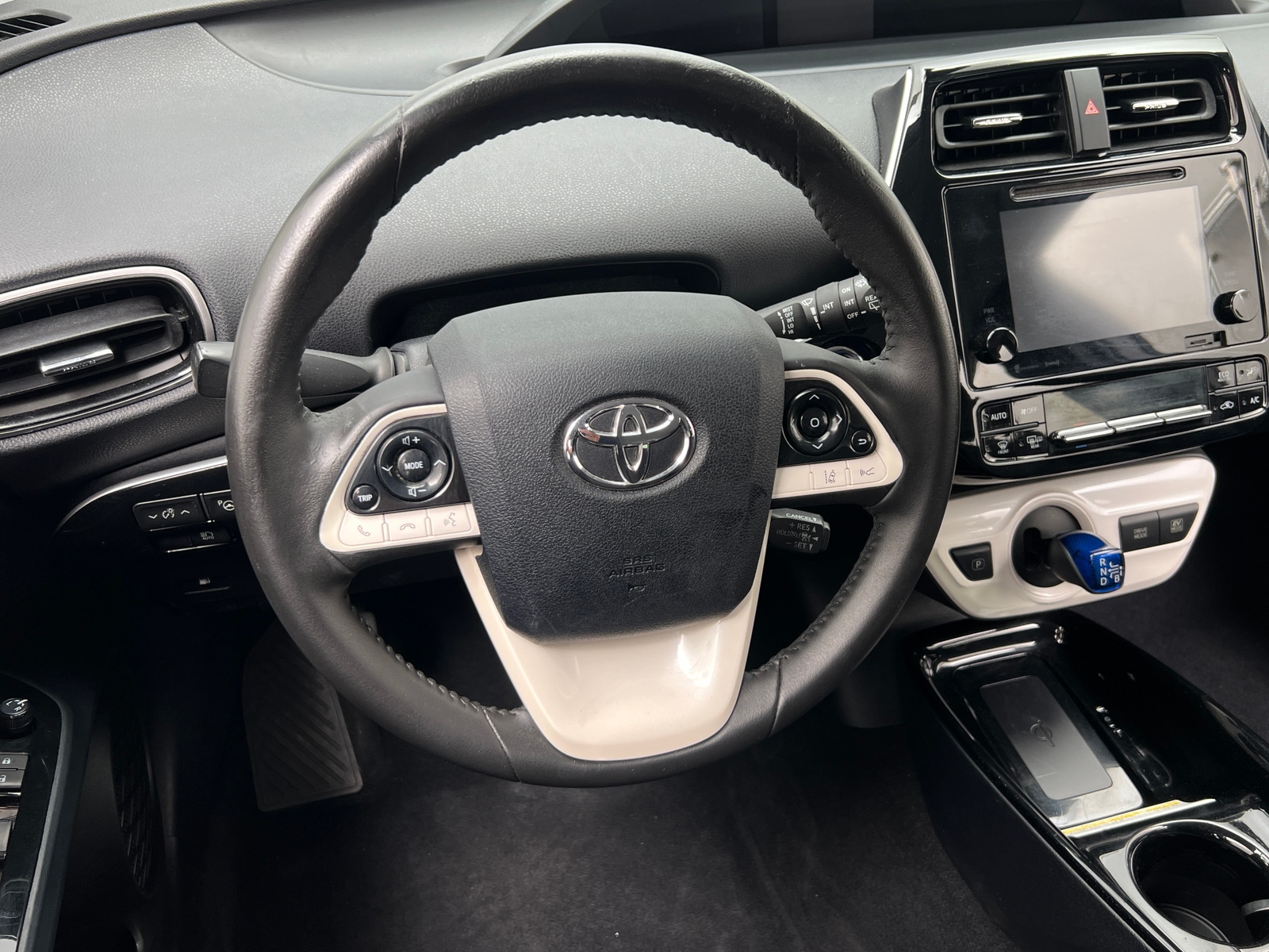 Thumbnail: 2017 Toyota Prius - 5