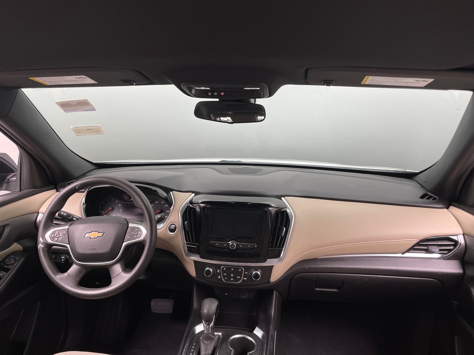 Thumbnail: 2022 Chevrolet Traverse - 3