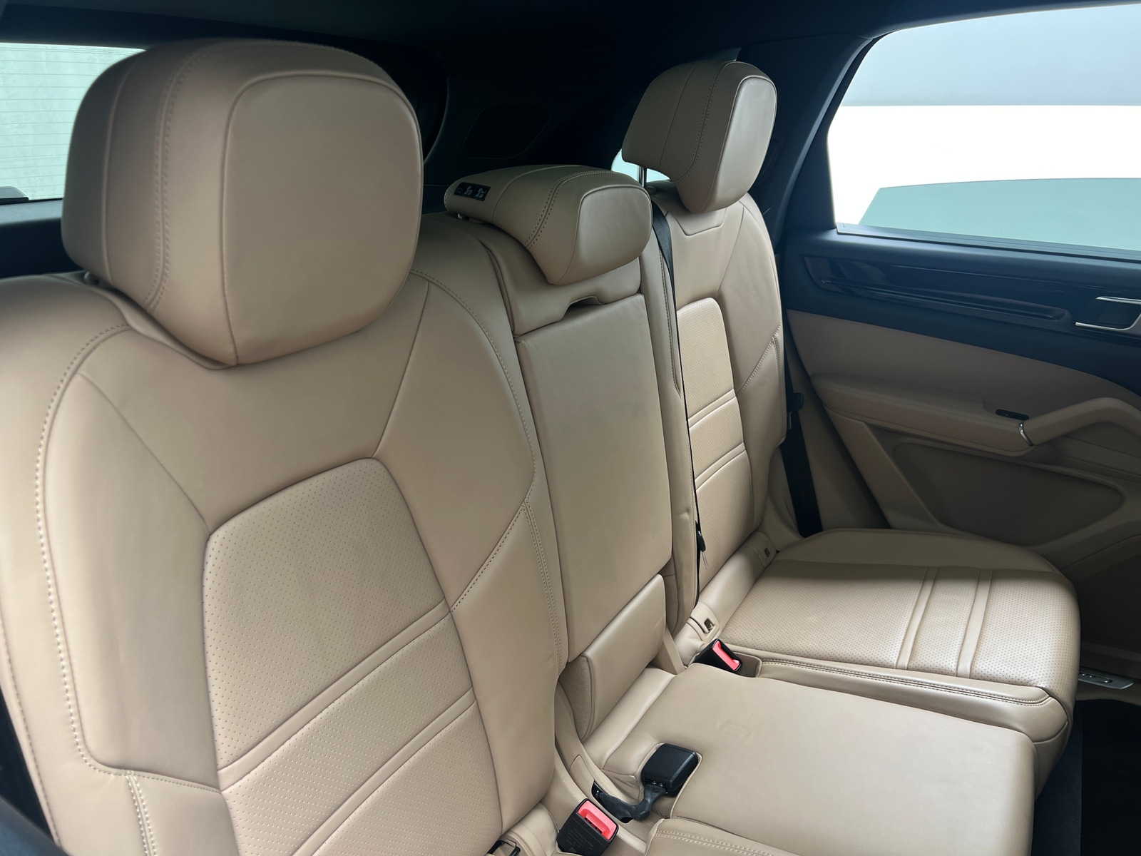 Thumbnail: 2020 Porsche Cayenne - 5