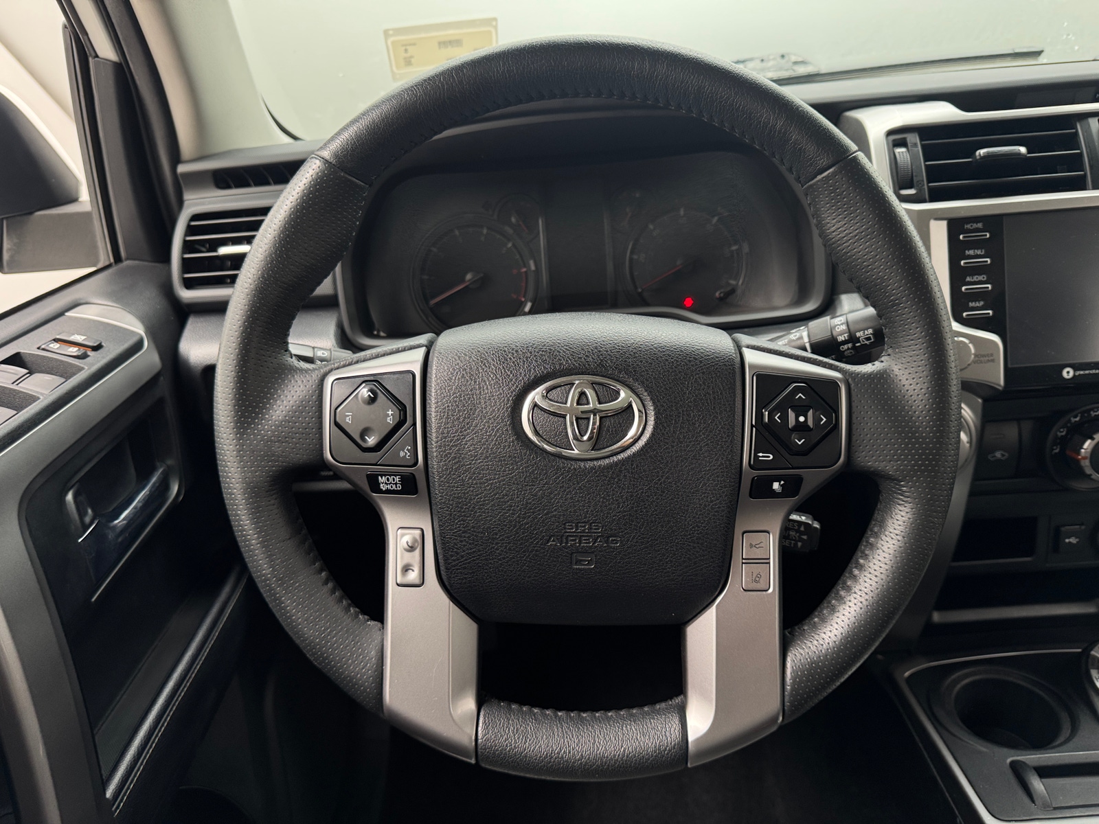 Thumbnail: 2022 Toyota 4Runner - 4