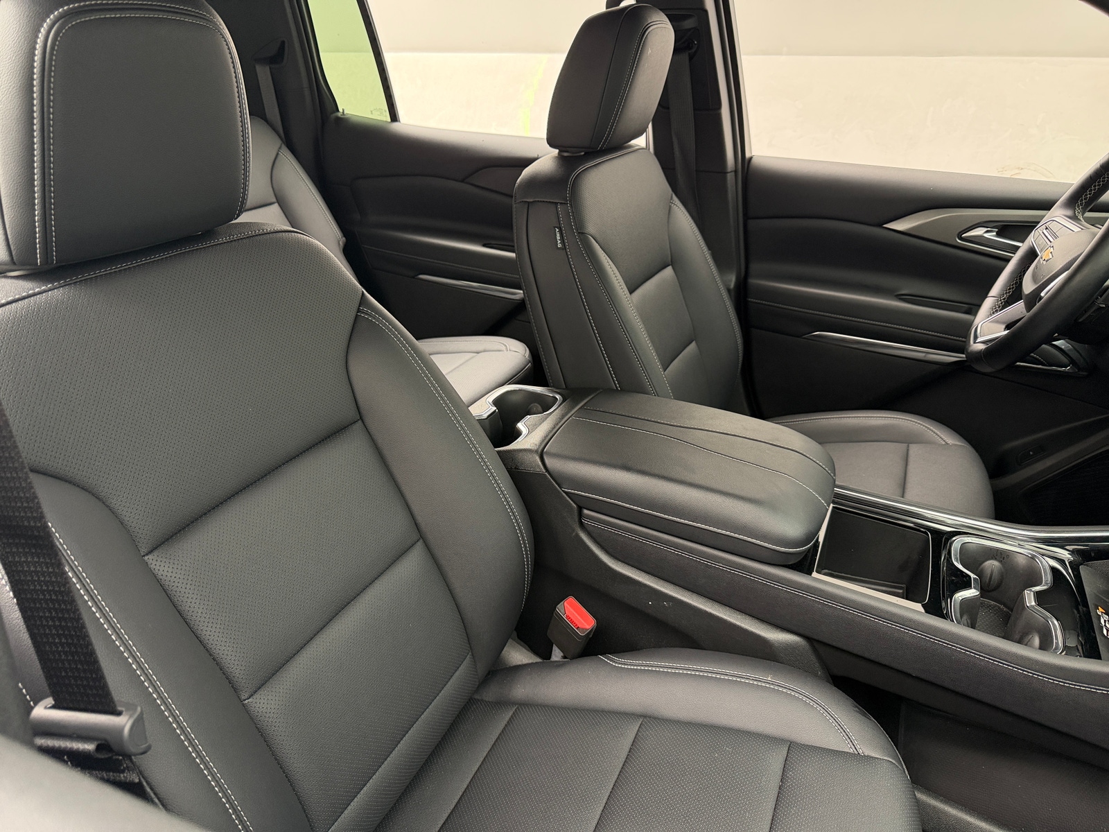 Thumbnail: 2026 Chevrolet Traverse - 2