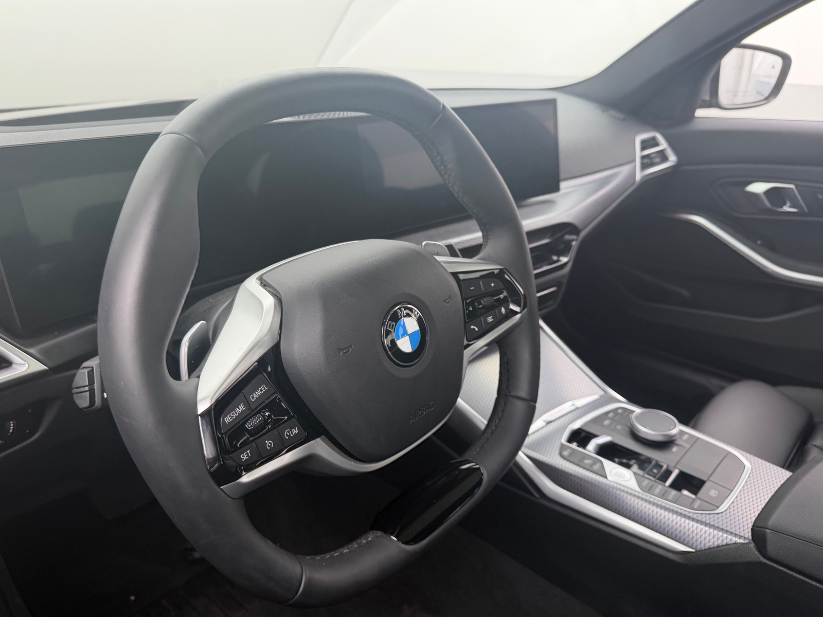 Thumbnail: 2026 BMW 3 Series - 4