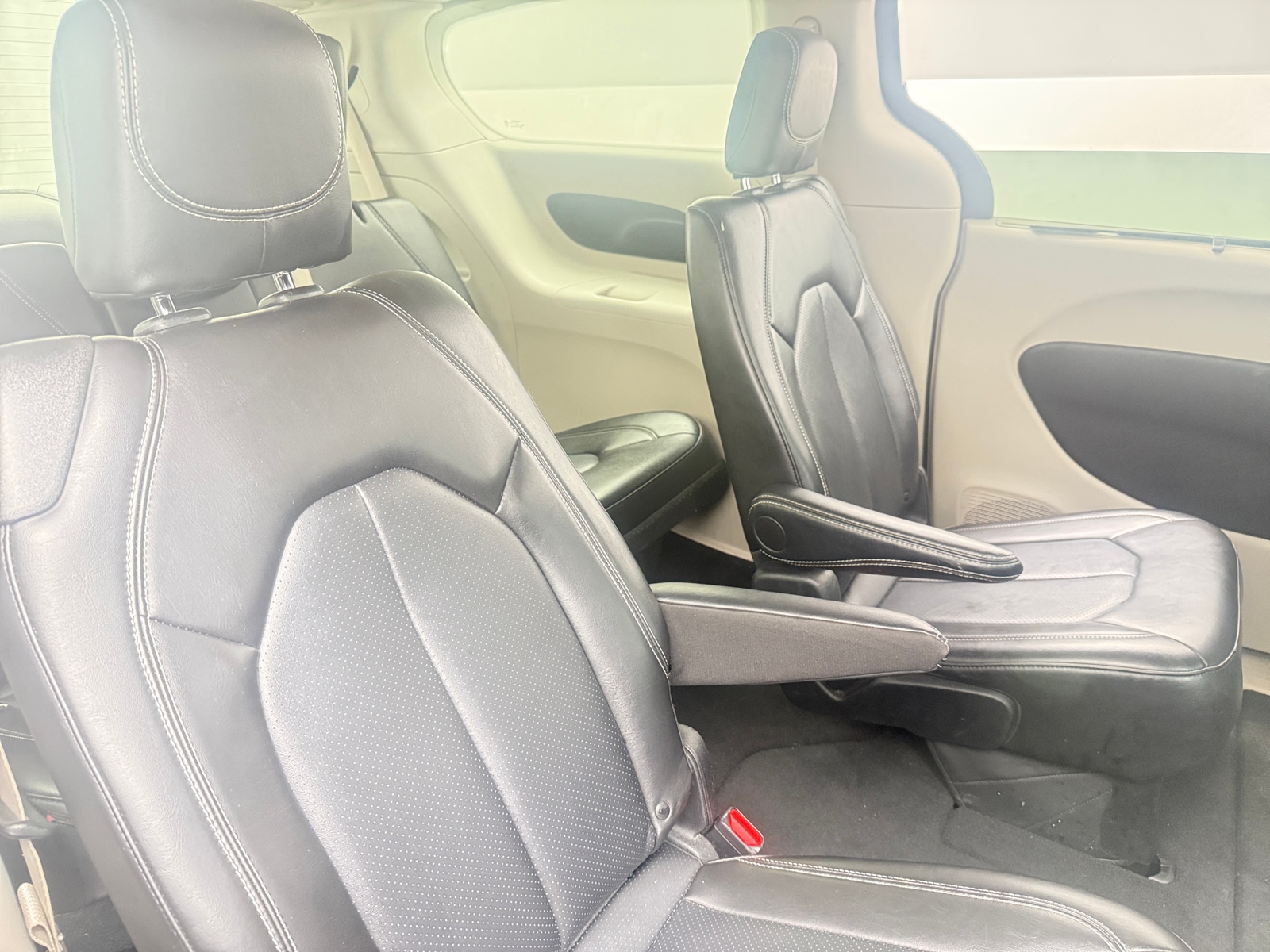 Thumbnail: 2024 Chrysler Pacifica - 5