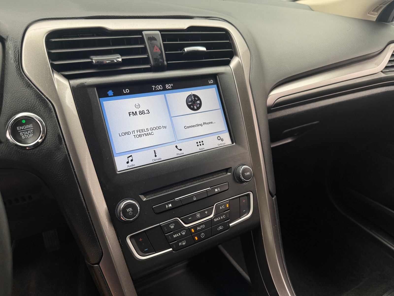 Thumbnail: 2017 Ford Fusion - 4