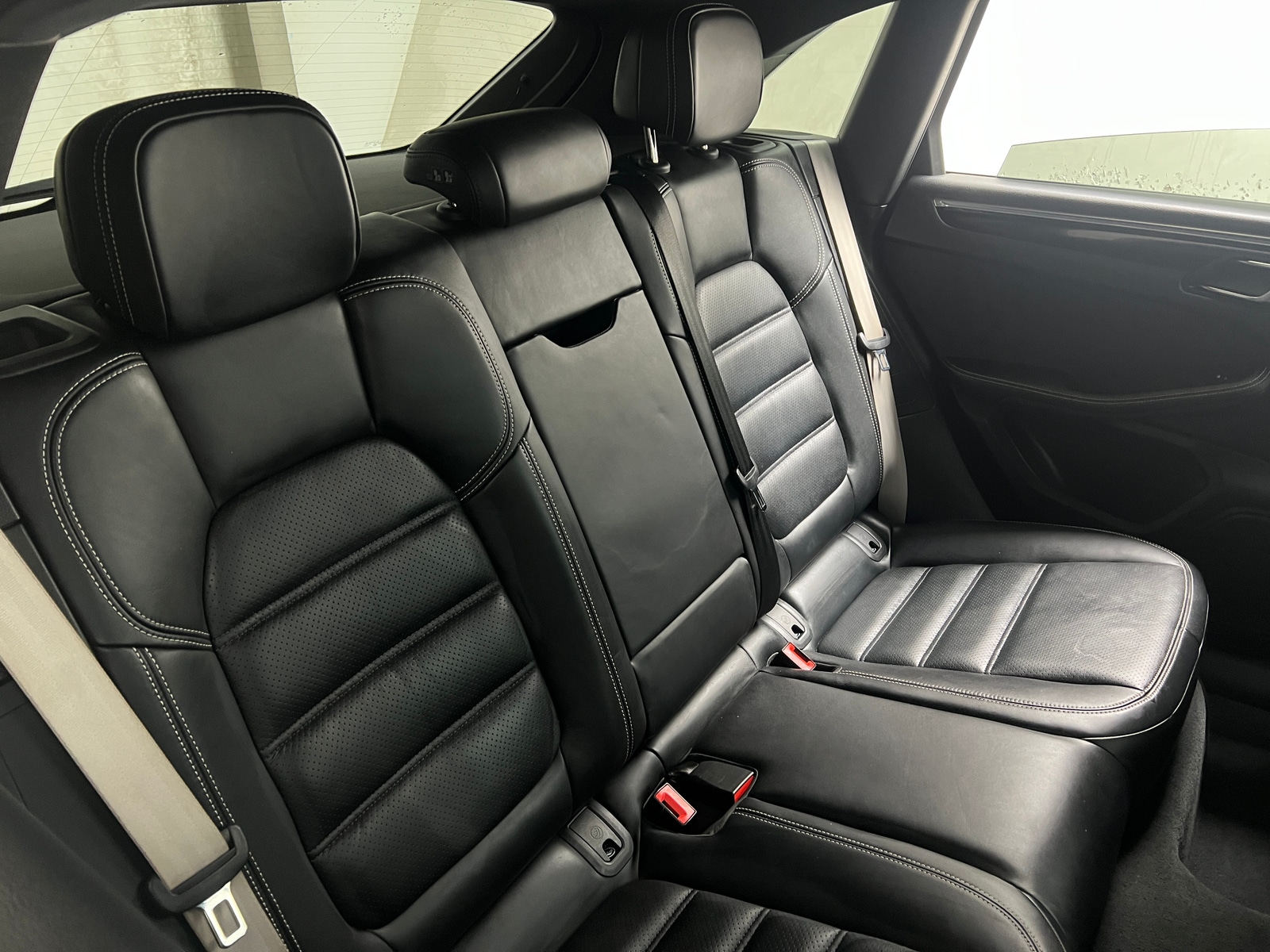 Thumbnail: 2023 Porsche Macan - 5