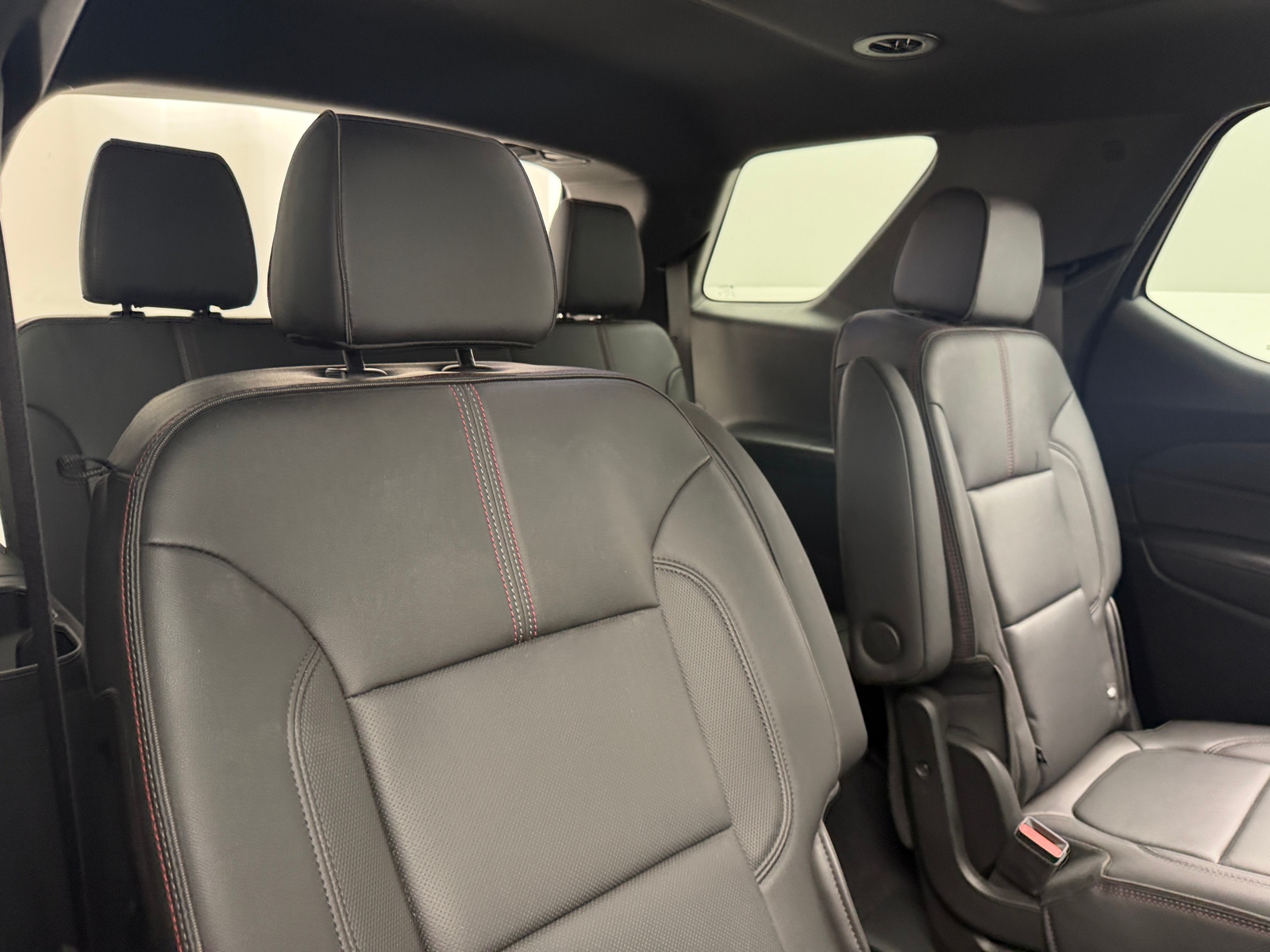 Thumbnail: 2023 Chevrolet Traverse - 5